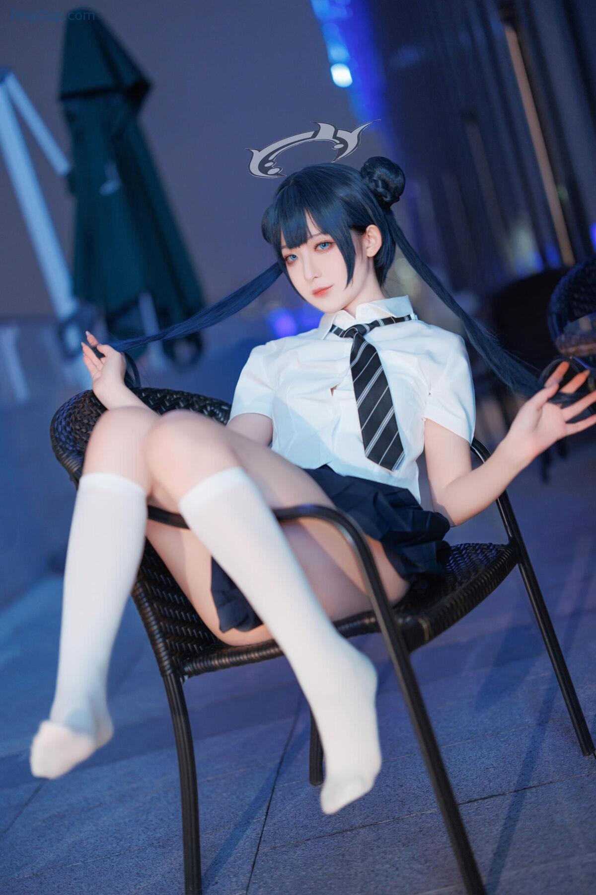 1766804941_903_Coser@封疆疆v-–-妃咲JK-34P.jpg 1766804941 903 Coser@封疆疆v – 妃咲JK 34P