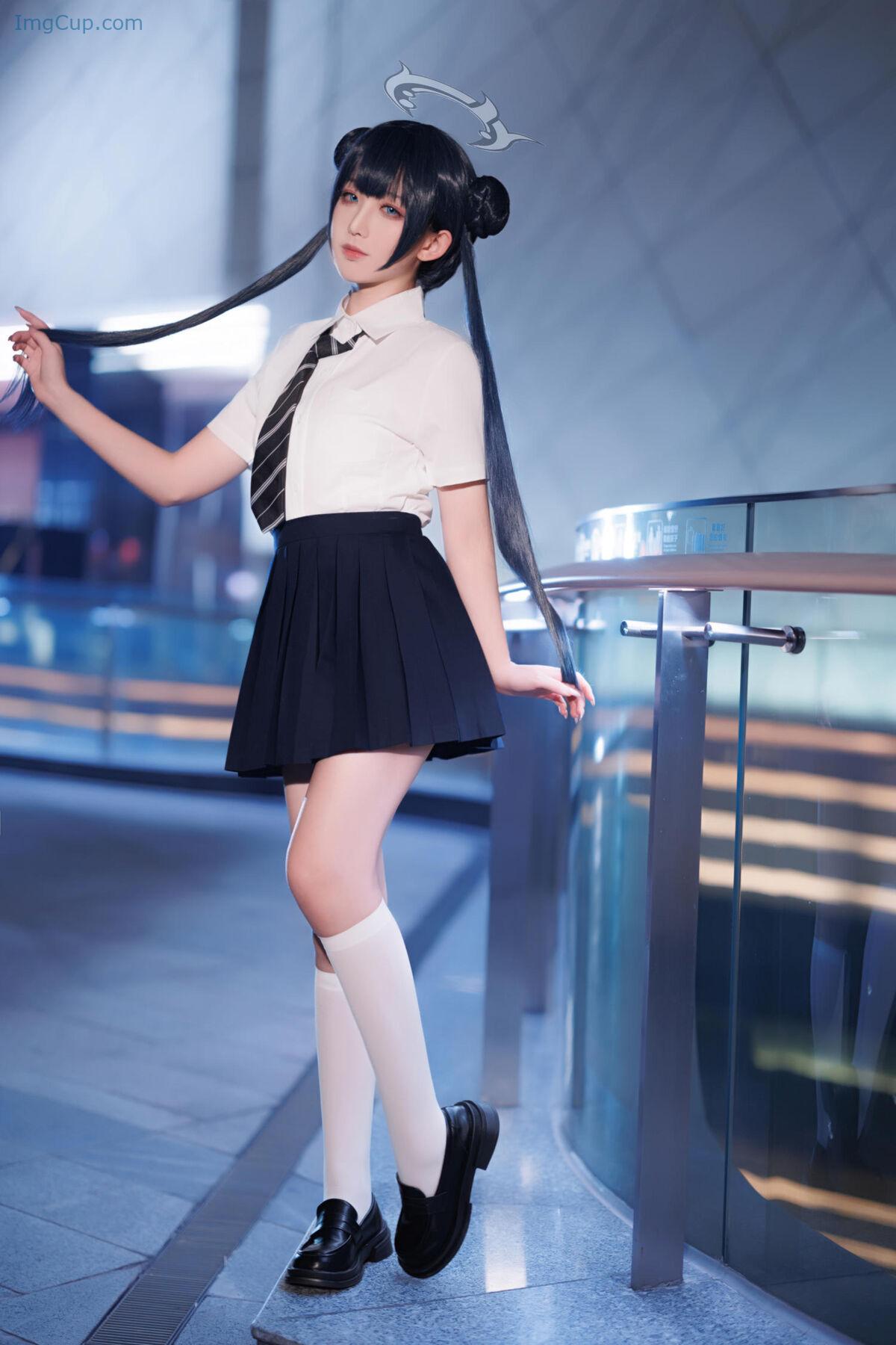 1766804982_172_Coser@封疆疆v-–-妃咲JK-34P.jpg 1766804982 172 Coser@封疆疆v – 妃咲JK 34P