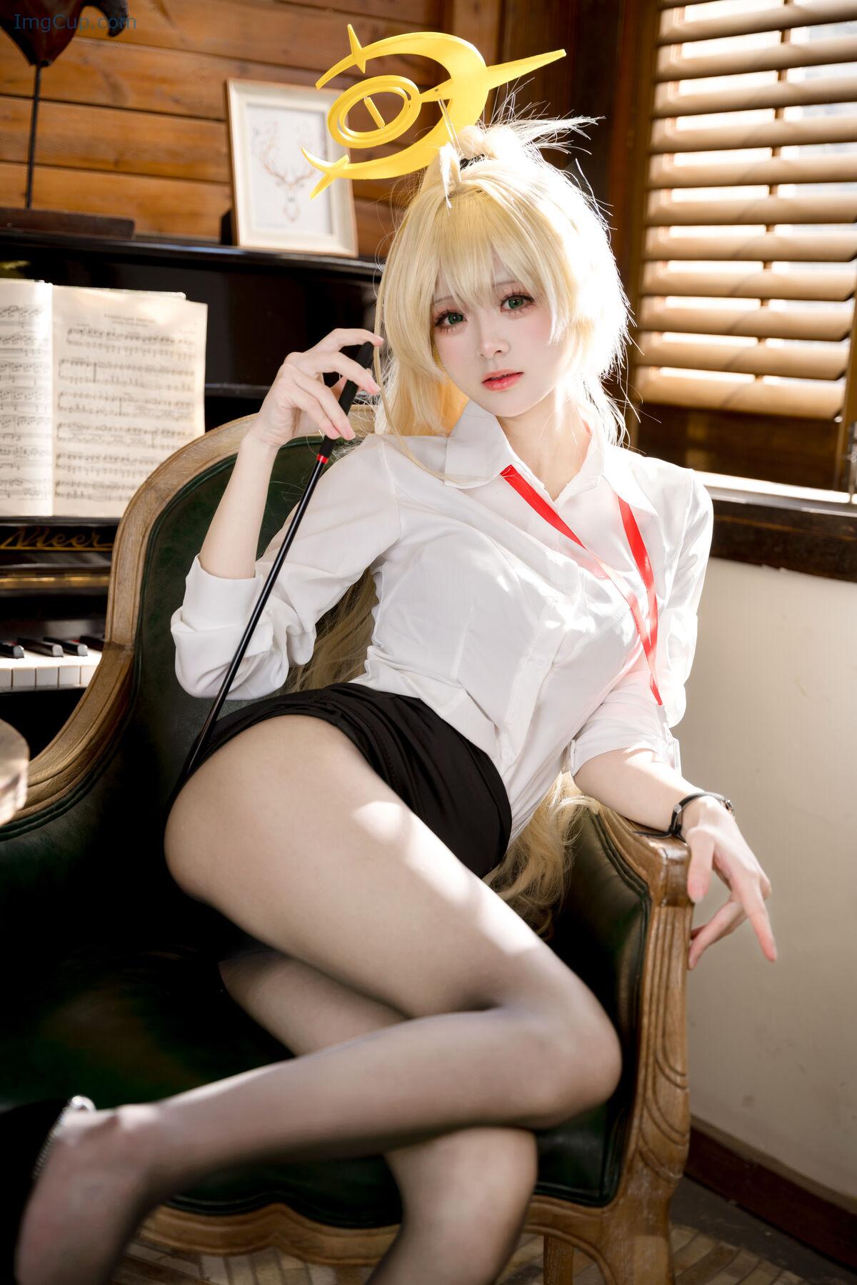 1766841086_404_Coser@九柒喵-–-笑面教授ol制服-53P.jpg 1766841086 404 Coser@九柒喵 – 笑面教授ol制服 53P