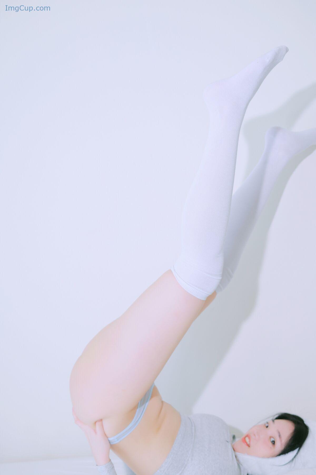 1766881557_874_YeonWoo-연우-–-Terrace-SVer-Part1.jpg 1766881557 874 YeonWoo 연우 – Terrace SVer Part1