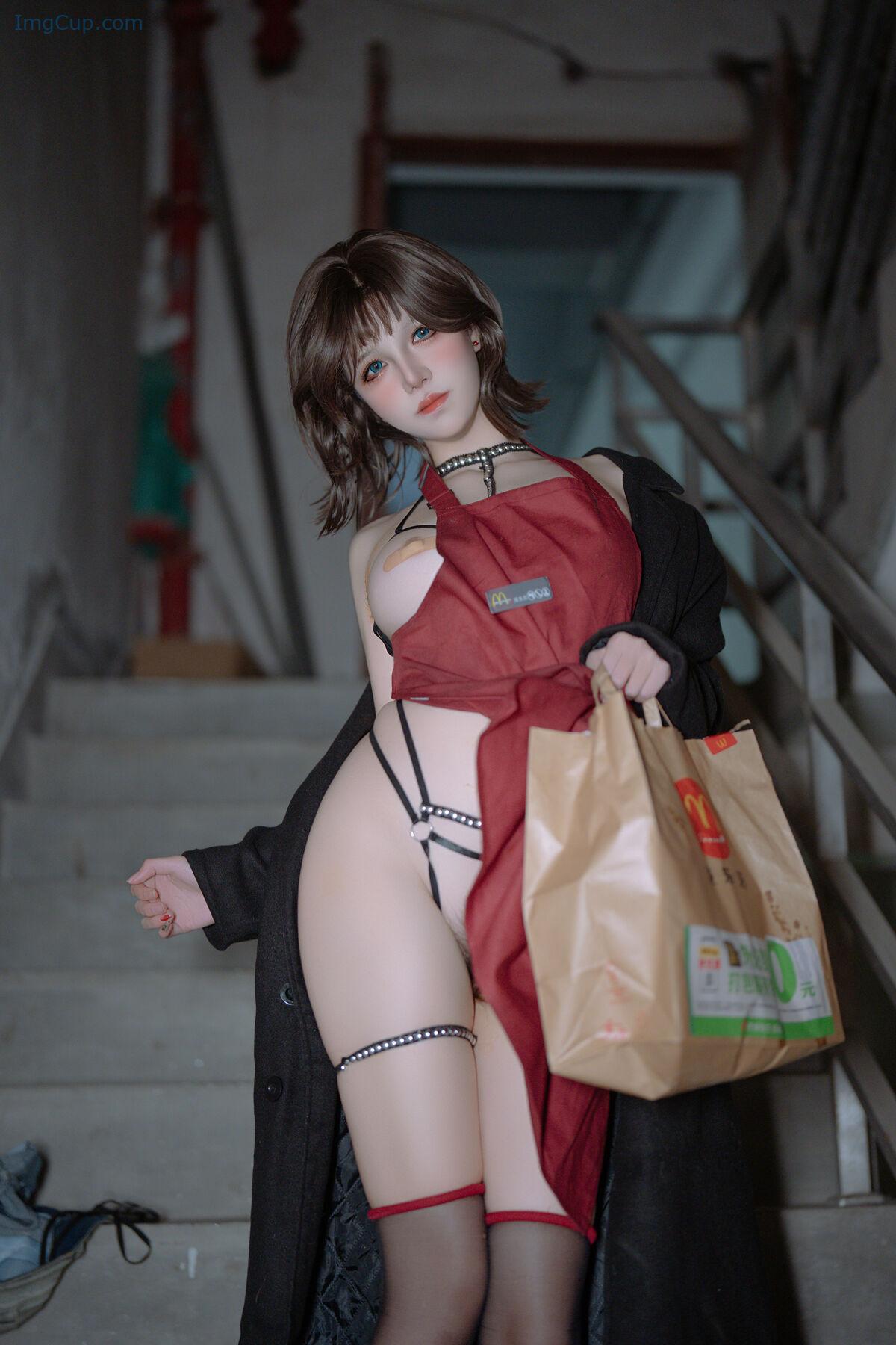 1766931540_295_Coser@阿薰kaOri-–-围裙下的秘密-Part03-58P.jpg 1766931540 295 Coser@阿薰kaOri – 围裙下的秘密 Part03 58P