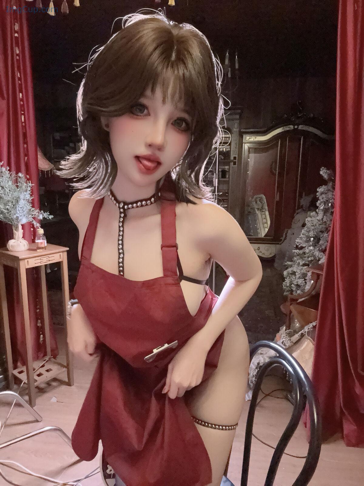 1766931599_292_Coser@阿薰kaOri-–-围裙下的秘密-Part03-58P.jpg 1766931599 292 Coser@阿薰kaOri – 围裙下的秘密 Part03 58P