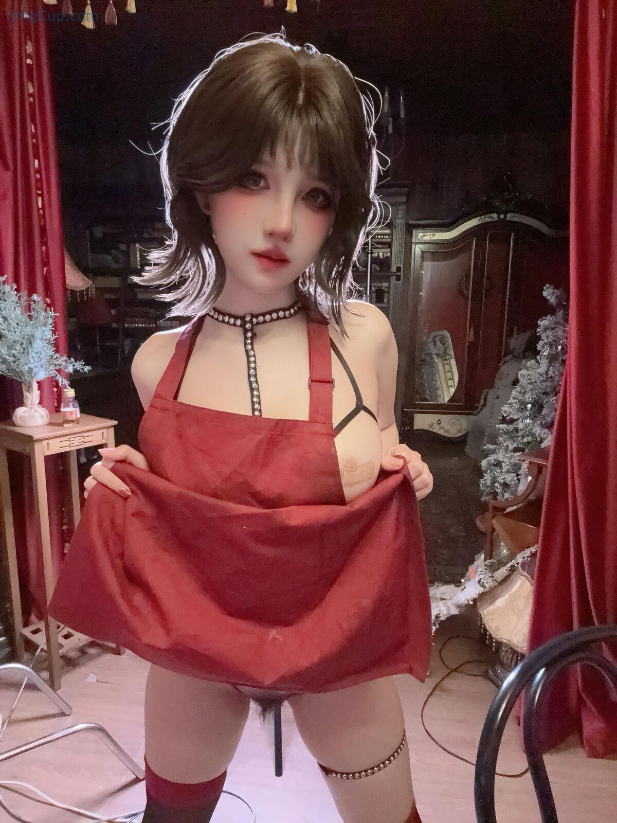 1766931669_135_Coser@阿薰kaOri-–-围裙下的秘密-Part03-58P.jpg 1766931669 135 Coser@阿薰kaOri – 围裙下的秘密 Part03 58P