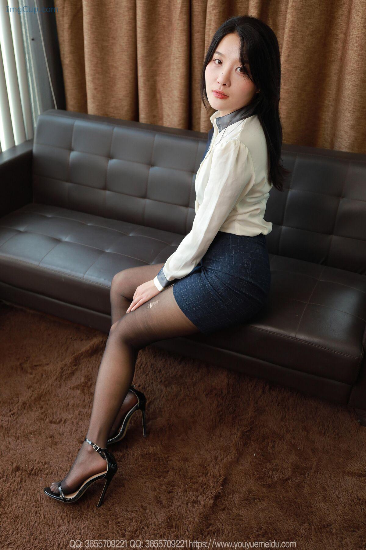 1766947714_242_IESS异思趣向-SXJ-No2049-Wan-Ping-88P.jpg 1766947714 242 IESS异思趣向 SXJ No2049 Wan Ping 88P