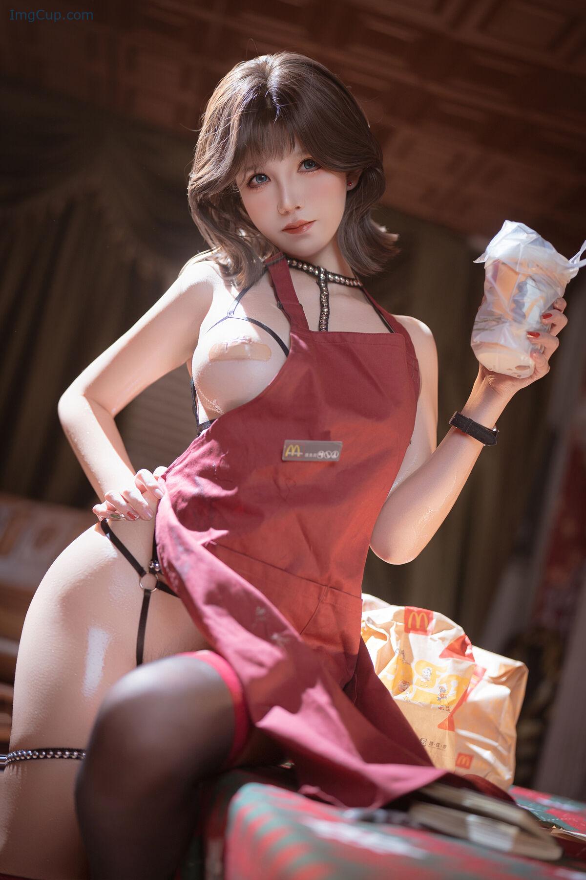 1766967580_122_Coser@阿薰kaOri-–-围裙下的秘密-Part01-59P.jpg 1766967580 122 Coser@阿薰kaOri – 围裙下的秘密 Part01 59P