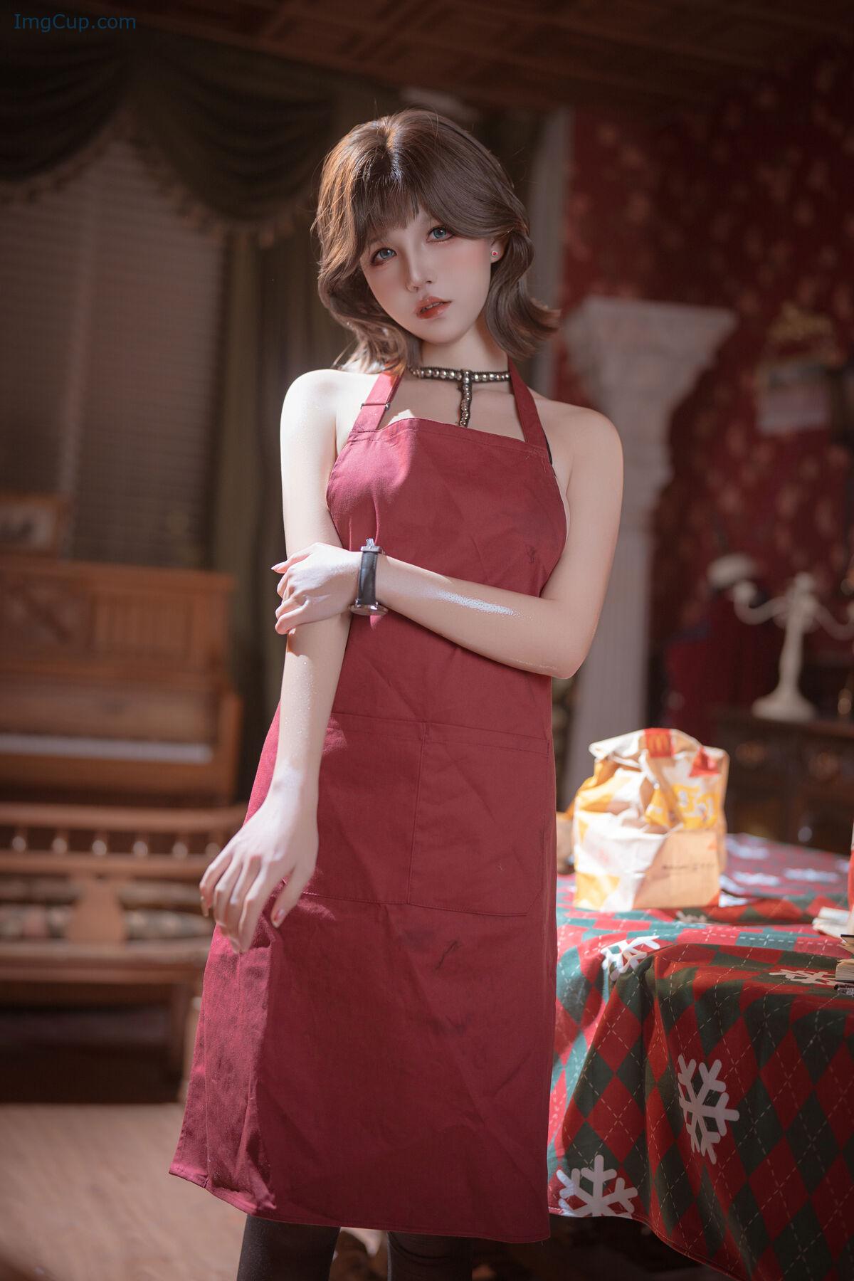 1766967659_214_Coser@阿薰kaOri-–-围裙下的秘密-Part01-59P.jpg 1766967659 214 Coser@阿薰kaOri – 围裙下的秘密 Part01 59P