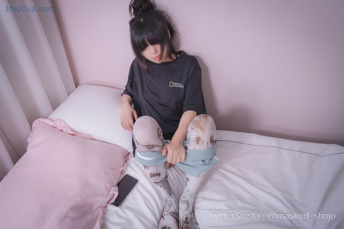 1767011755_262_Patreon-Masked-Shojo-–-No06-The-Obedient-Girl.jpg 1767011755 262 Patreon Masked Shojo – No06 The Obedient Girl