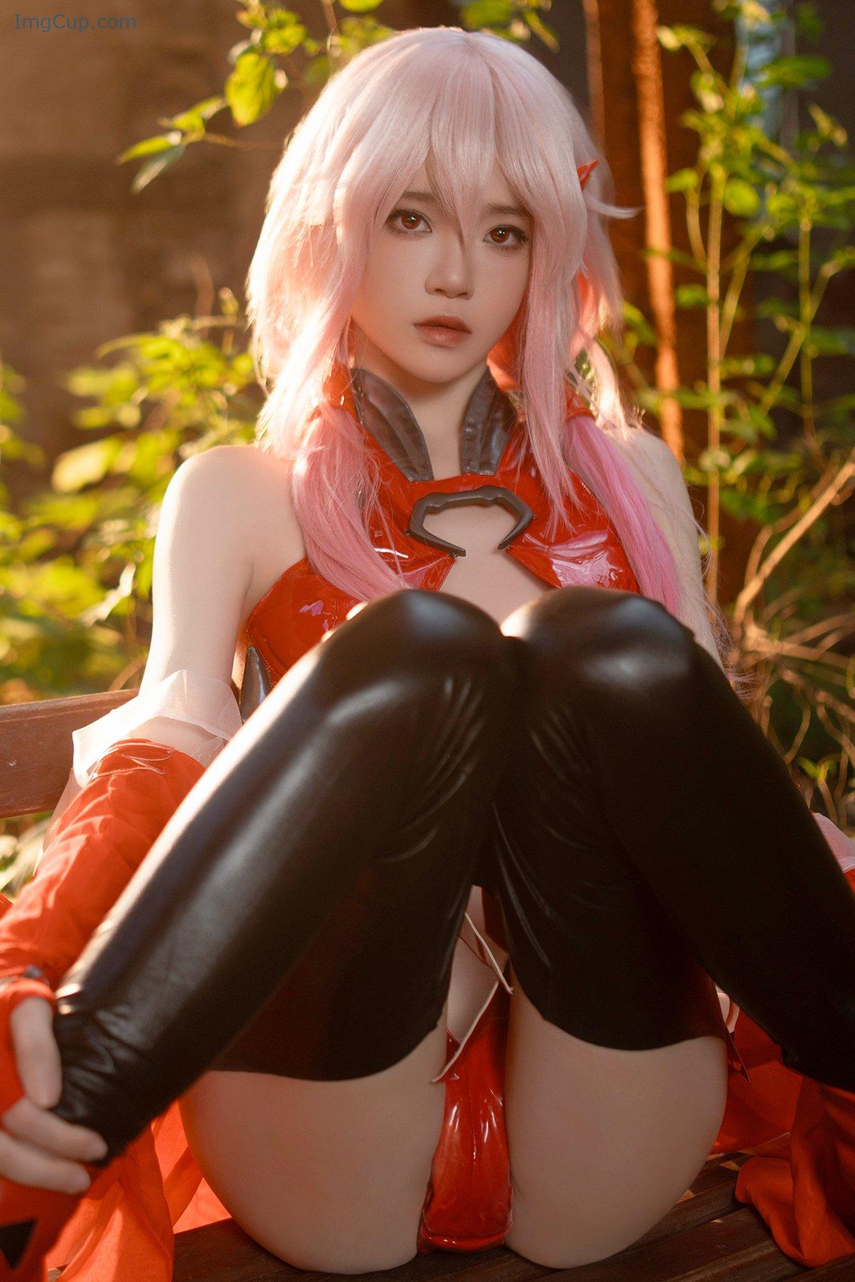 Coser@桜桃喵-–-楪祈-49P-–-3V.jpg Coser@桜桃喵 – 楪祈 49P – 3V
