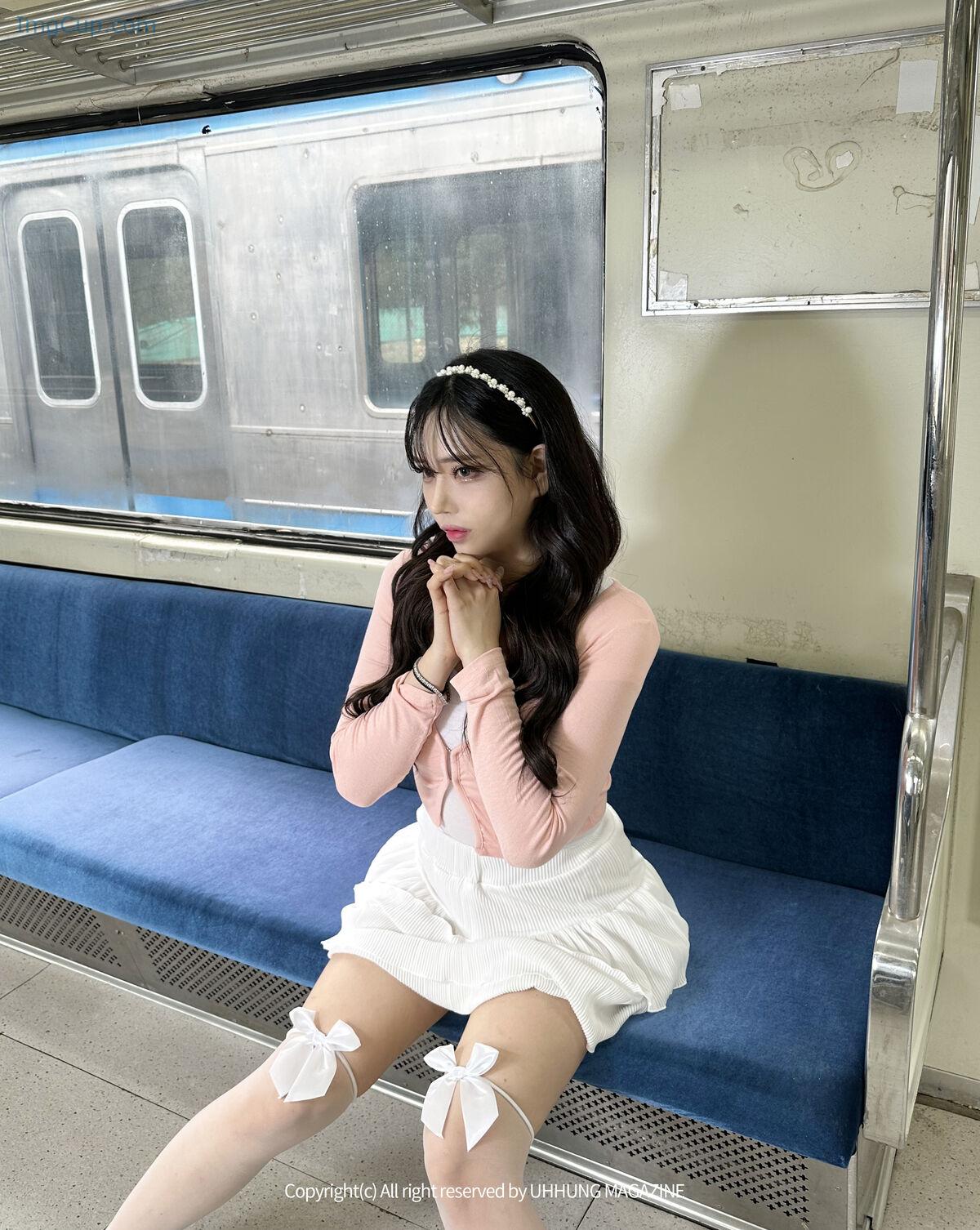 1767271503_93_UHHUNG-MAGAZINE-Hani-하니-–-The-Girlfriend-On-The-Subway.jpg 1767271503 93 UHHUNG MAGAZINE Hani 하니 – The Girlfriend On The Subway