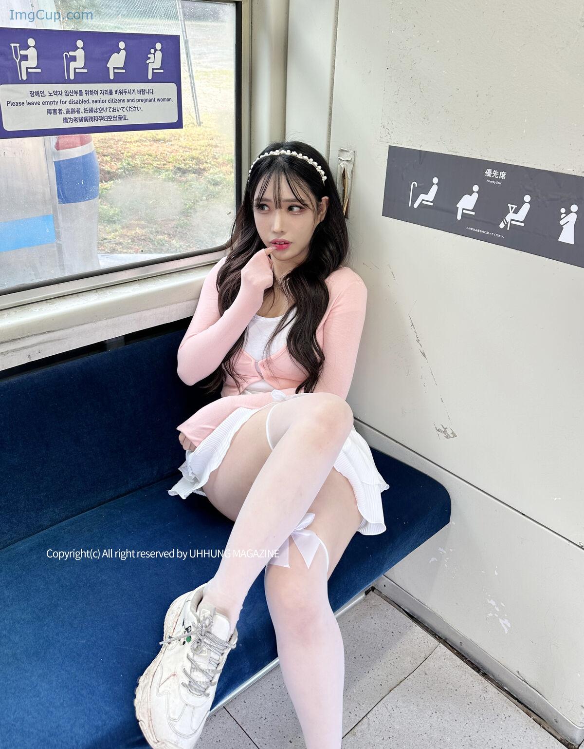 1767271529_352_UHHUNG-MAGAZINE-Hani-하니-–-The-Girlfriend-On-The-Subway.jpg 1767271529 352 UHHUNG MAGAZINE Hani 하니 – The Girlfriend On The Subway