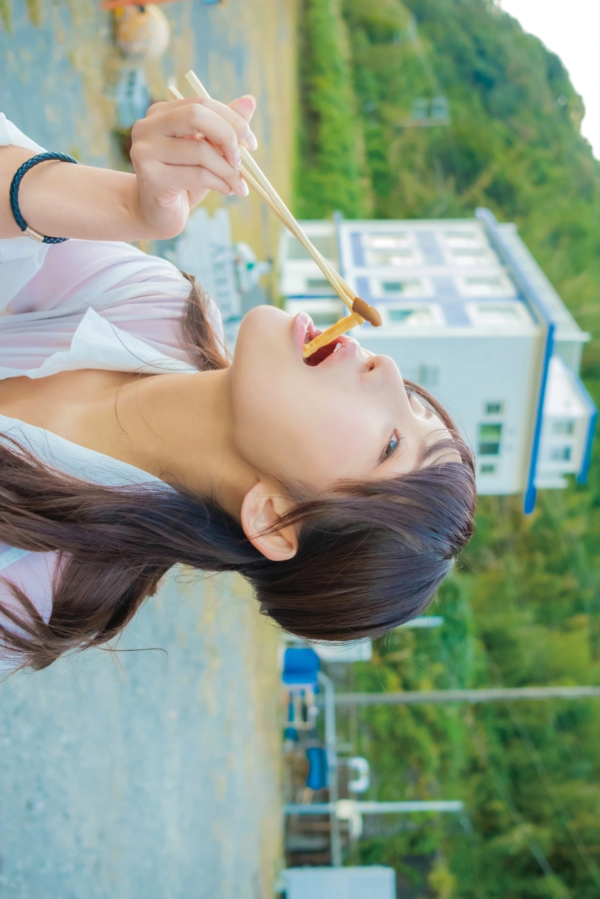 1767459305_647_Arisa-Kotoi-琴井ありさ-デジタル写真集-『琴井に恋と-_-真紅と夜明けの完全版』-Set01.jpg 1767459305 647 Arisa Kotoi 琴井ありさ デジタル写真集 『琴井に恋と 真紅と夜明けの完全版』 Set01