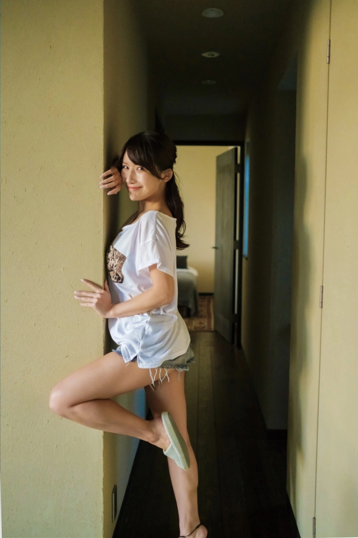 1767459349_281_Arisa-Kotoi-琴井ありさ-デジタル写真集-『琴井に恋と-_-真紅と夜明けの完全版』-Set01.jpg 1767459349 281 Arisa Kotoi 琴井ありさ デジタル写真集 『琴井に恋と 真紅と夜明けの完全版』 Set01