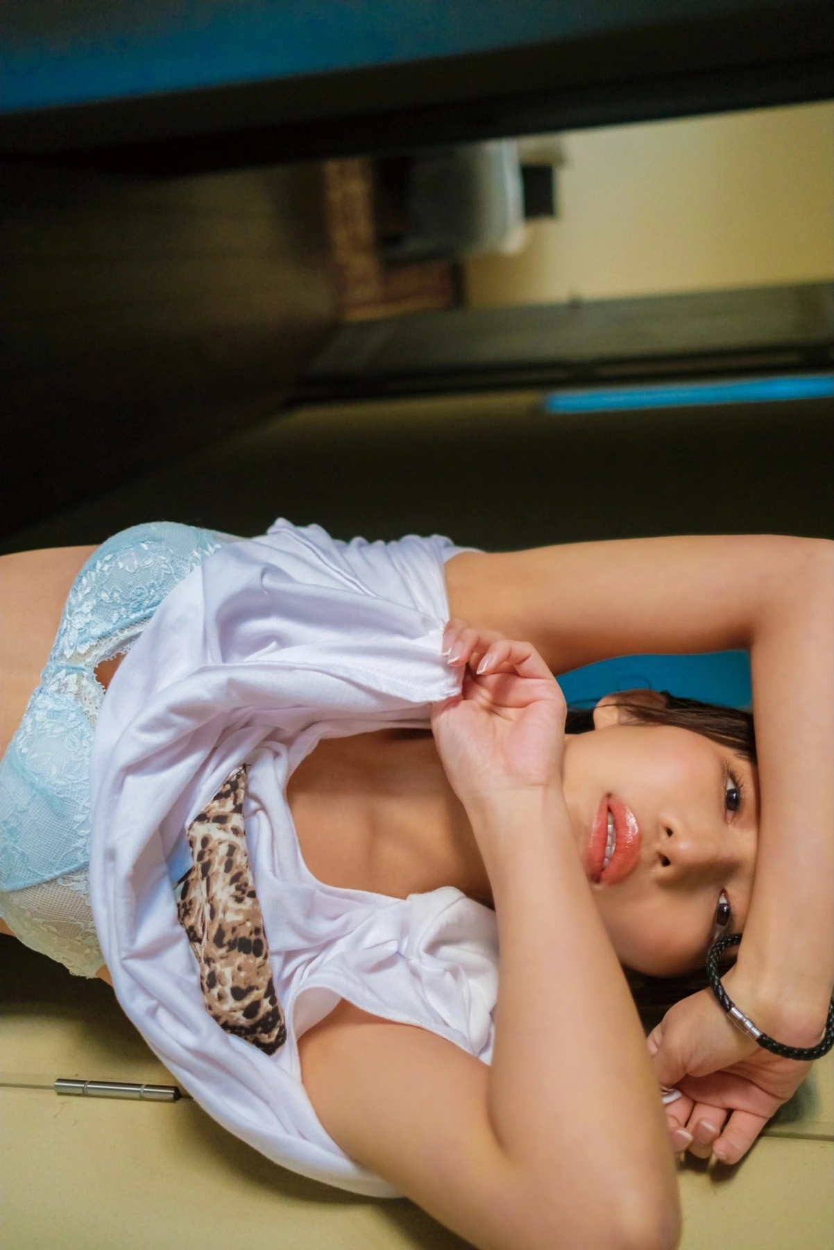 1767459351_852_Arisa-Kotoi-琴井ありさ-デジタル写真集-『琴井に恋と-_-真紅と夜明けの完全版』-Set01.jpg 1767459351 852 Arisa Kotoi 琴井ありさ デジタル写真集 『琴井に恋と 真紅と夜明けの完全版』 Set01