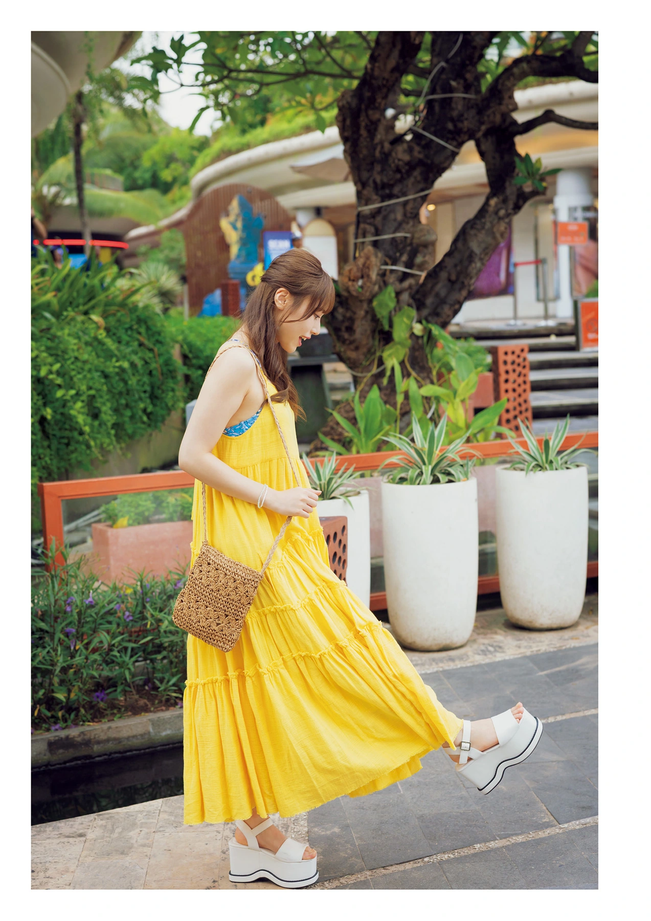 1767813119_241_Saaya-Kawagoe-川越紗彩-1st写真集-「なんとかなるなる」-Set05.jpg 1767813119 241 Saaya Kawagoe 川越紗彩 1st写真集 「なんとかなるなる」 Set05