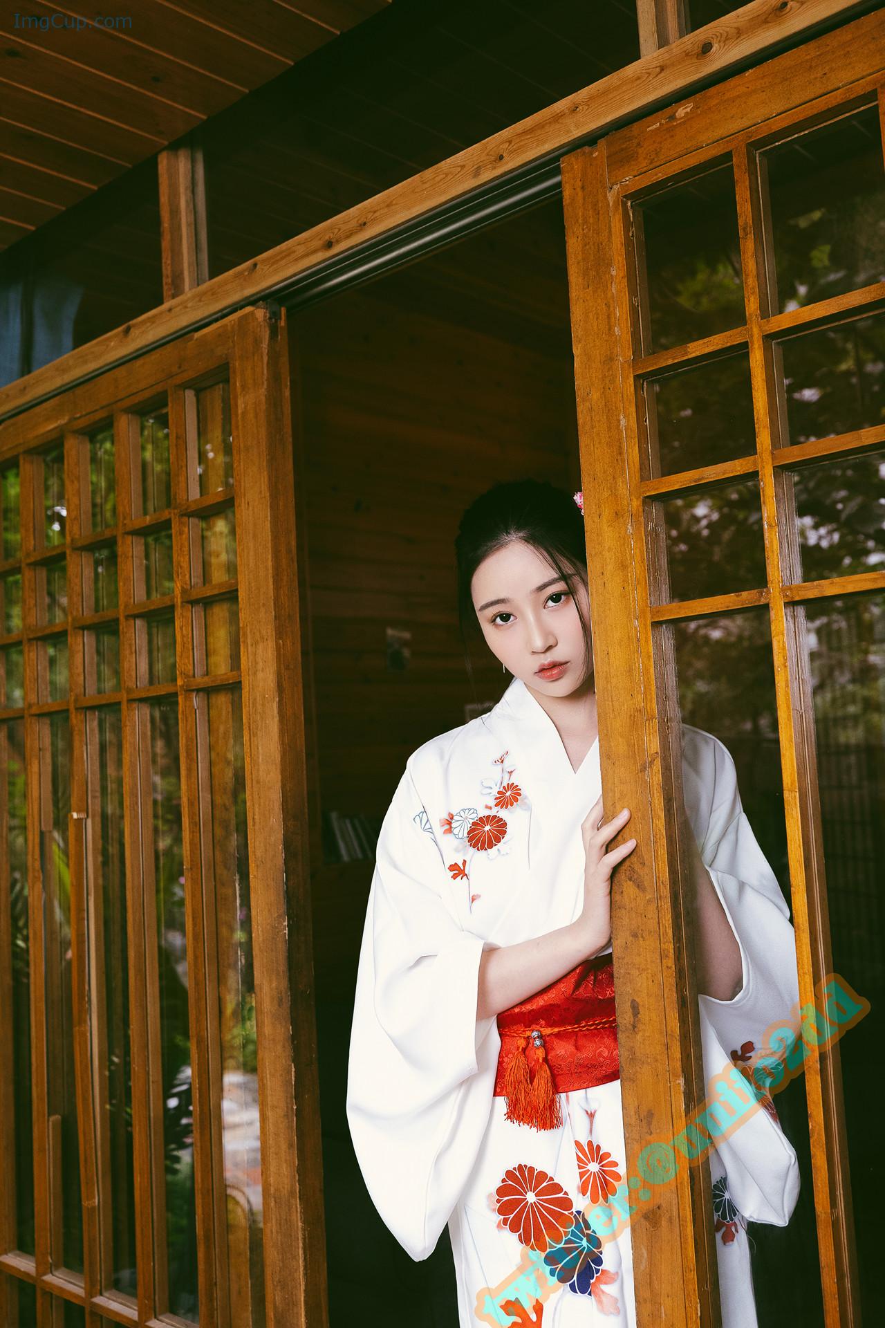 1768343564_449_年年Nnian-写真集-A版以爱之名.jpg 1768343564 449 年年Nnian 写真集 A版以爱之名