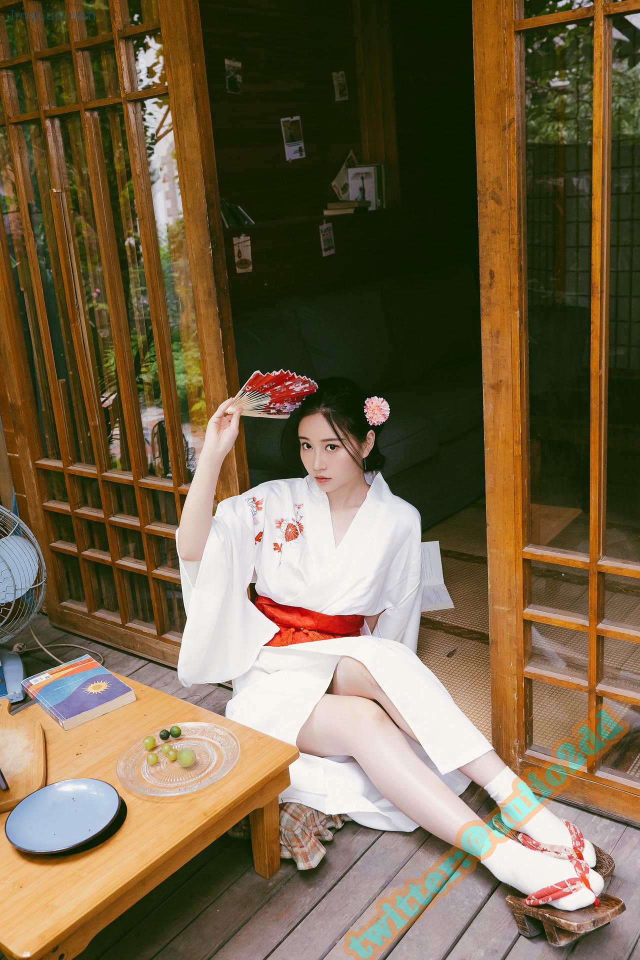 1768343571_22_年年Nnian-写真集-A版以爱之名.jpg 1768343571 22 年年Nnian 写真集 A版以爱之名