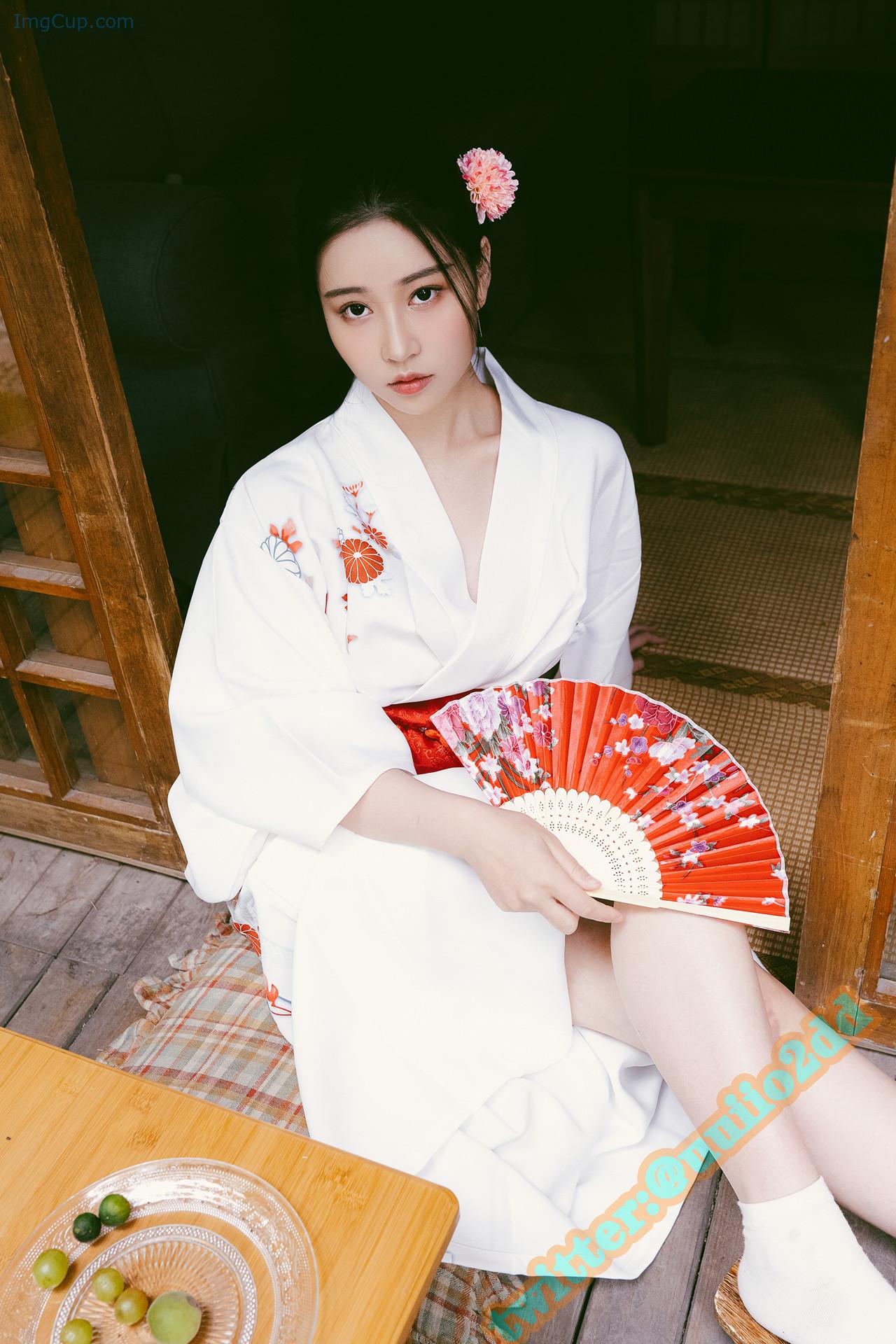 1768343576_522_年年Nnian-写真集-A版以爱之名.jpg 1768343576 522 年年Nnian 写真集 A版以爱之名