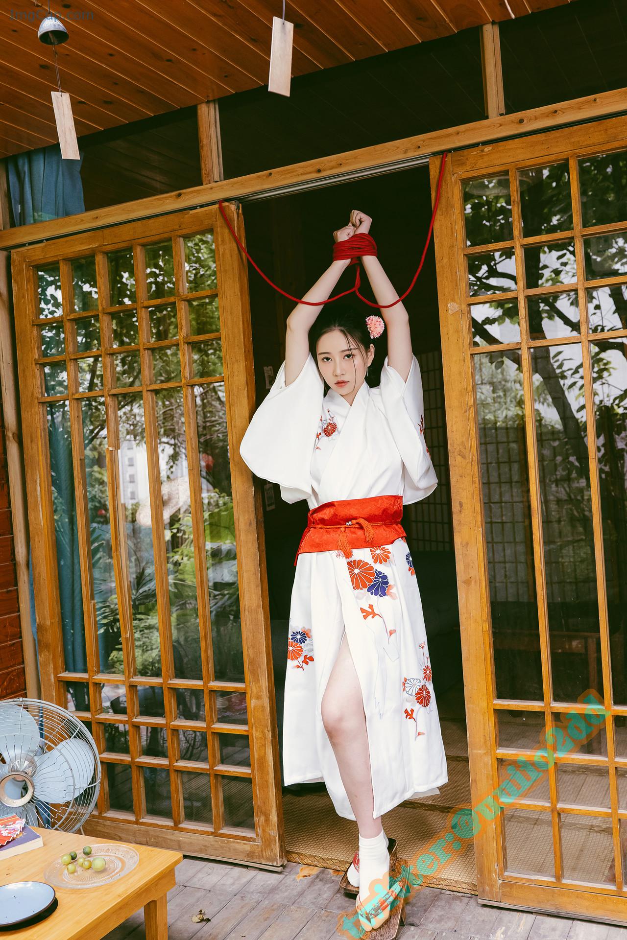 1768343597_863_年年Nnian-写真集-A版以爱之名.jpg 1768343597 863 年年Nnian 写真集 A版以爱之名