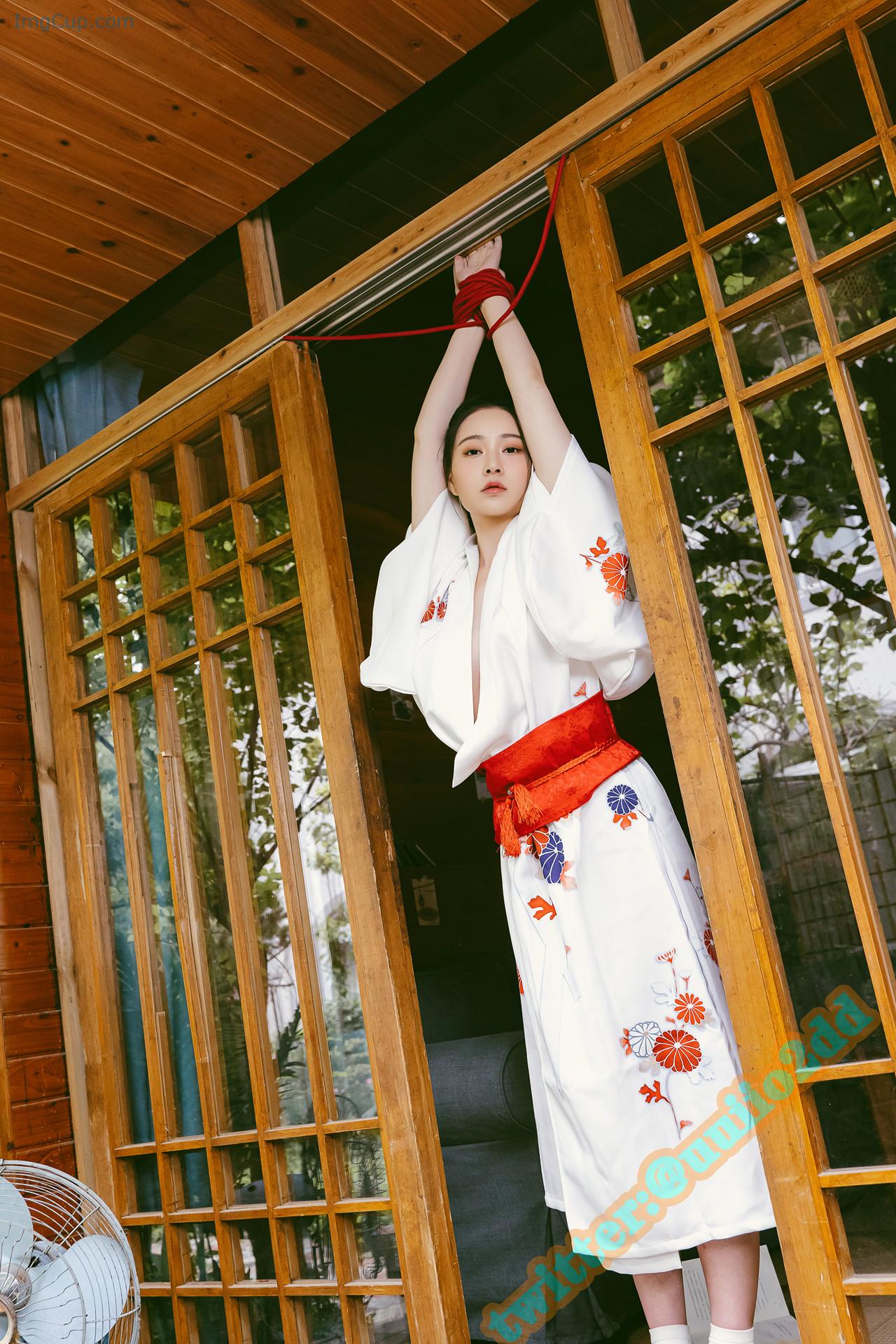 1768343602_994_年年Nnian-写真集-A版以爱之名.jpg 1768343602 994 年年Nnian 写真集 A版以爱之名