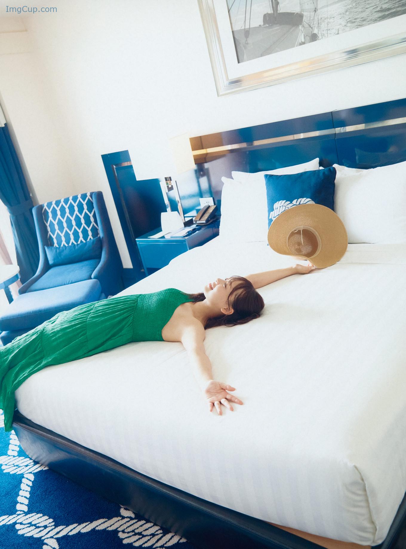 1768495127_232_Hiyori-Hamagishi-濱岸ひより-1st写真集-『もしも』-Set04.jpg 1768495127 232 Hiyori Hamagishi 濱岸ひより 1st写真集 『もしも』 Set04