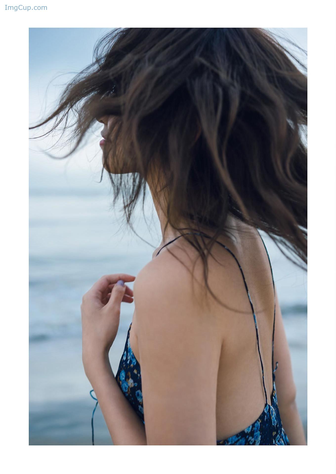 1768924669_502_Emiri-Yamashita-山下エミリー-1st写真集-『SHY』-Set04.jpg 1768924669 502 Emiri Yamashita 山下エミリー 1st写真集 『SHY』 Set04