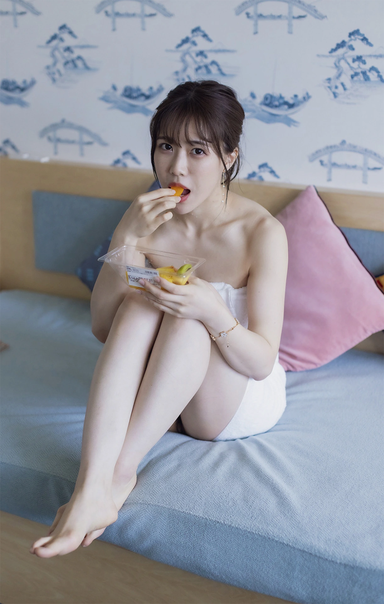 1769505641_437_Aoi-Ichino-一乃あおい-写真集-「ホテル密会-06-ルージュの誘惑」-Set03.jpg 1769505641 437 Aoi Ichino 一乃あおい 写真集 「ホテル密会 06 ルージュの誘惑」 Set03