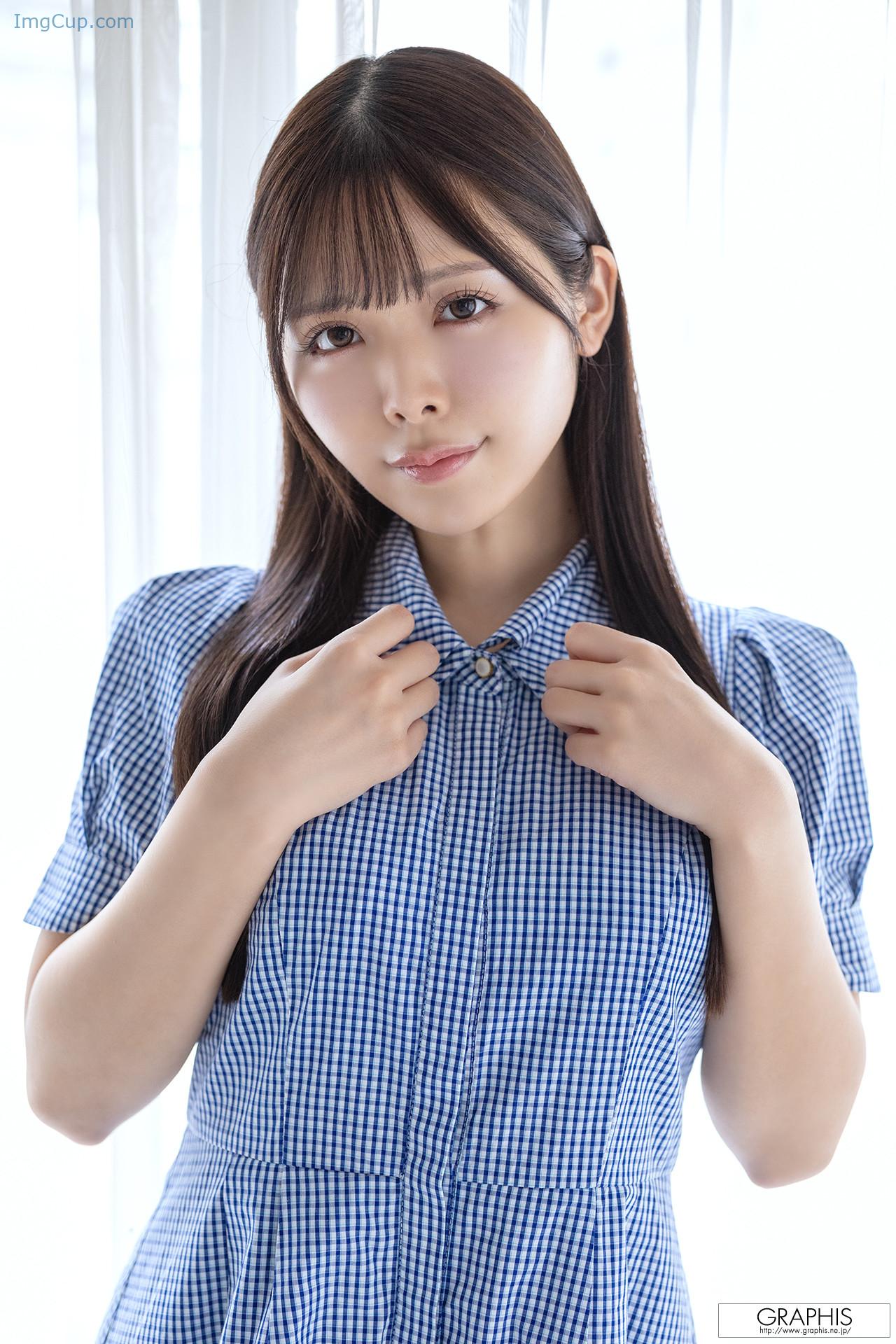 Asuka-Furuya-降矢あすか-Graphis-First-Gravure-Vol01.jpg Asuka Furuya 降矢あすか Graphis First Gravure Vol01