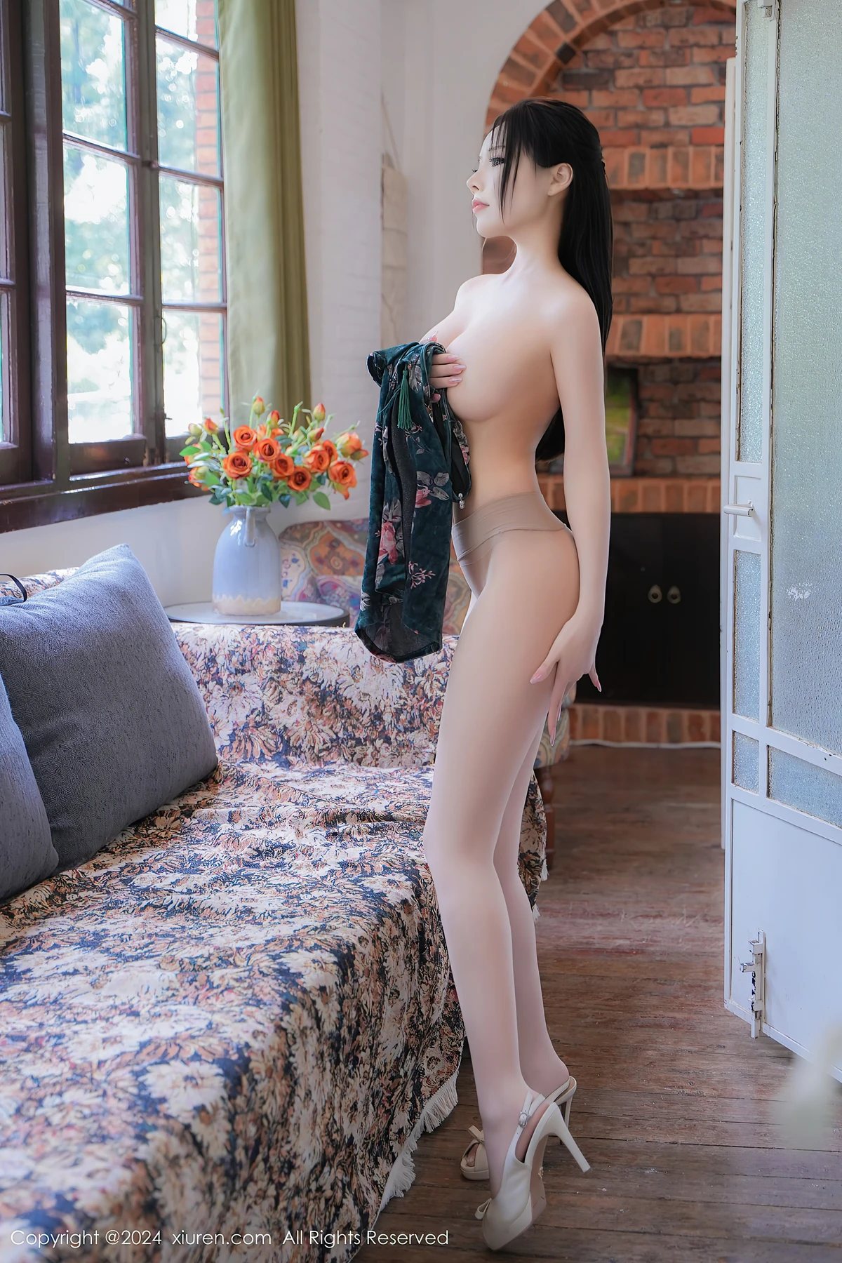 REN01N006_77.webp.webp REN01N006 77.webp