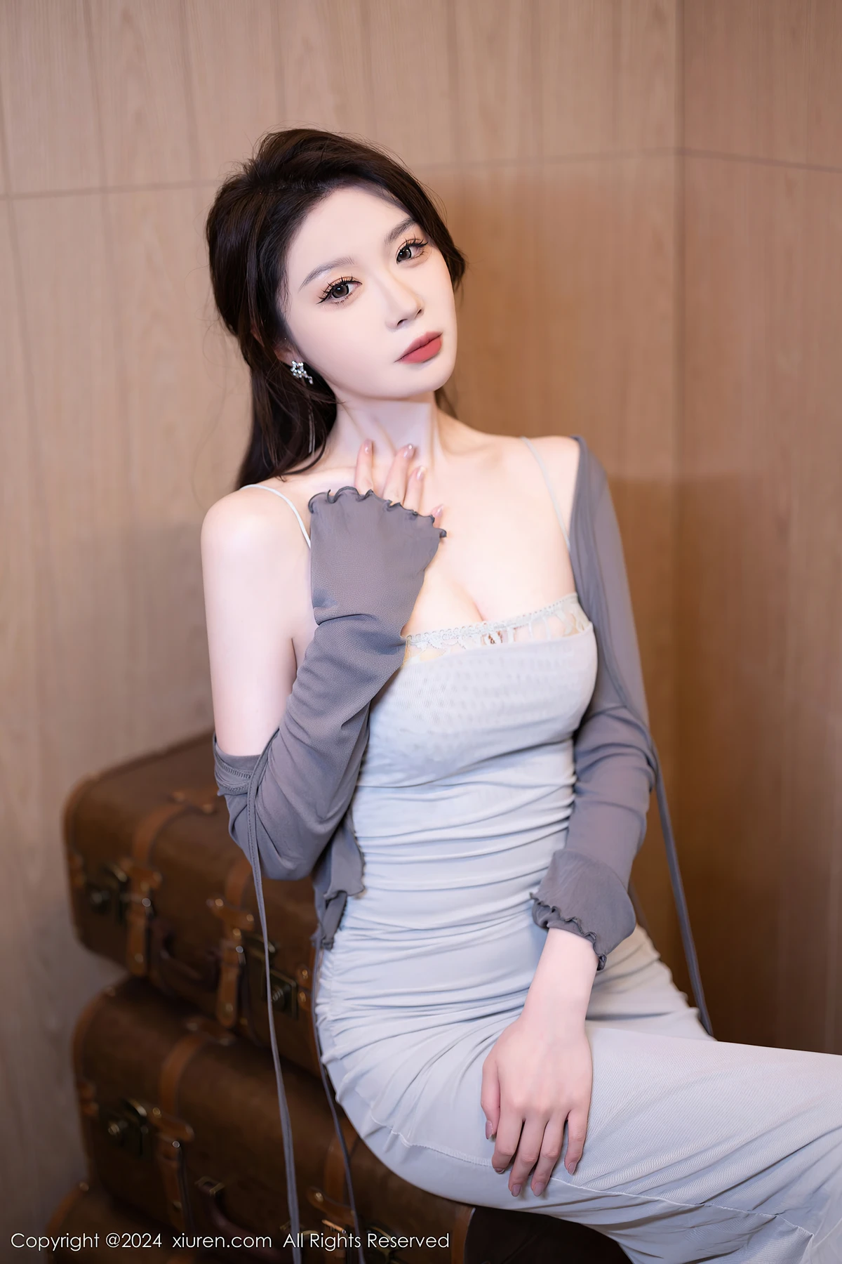 REN12E045_2.webp.webp REN12E045 2.webp