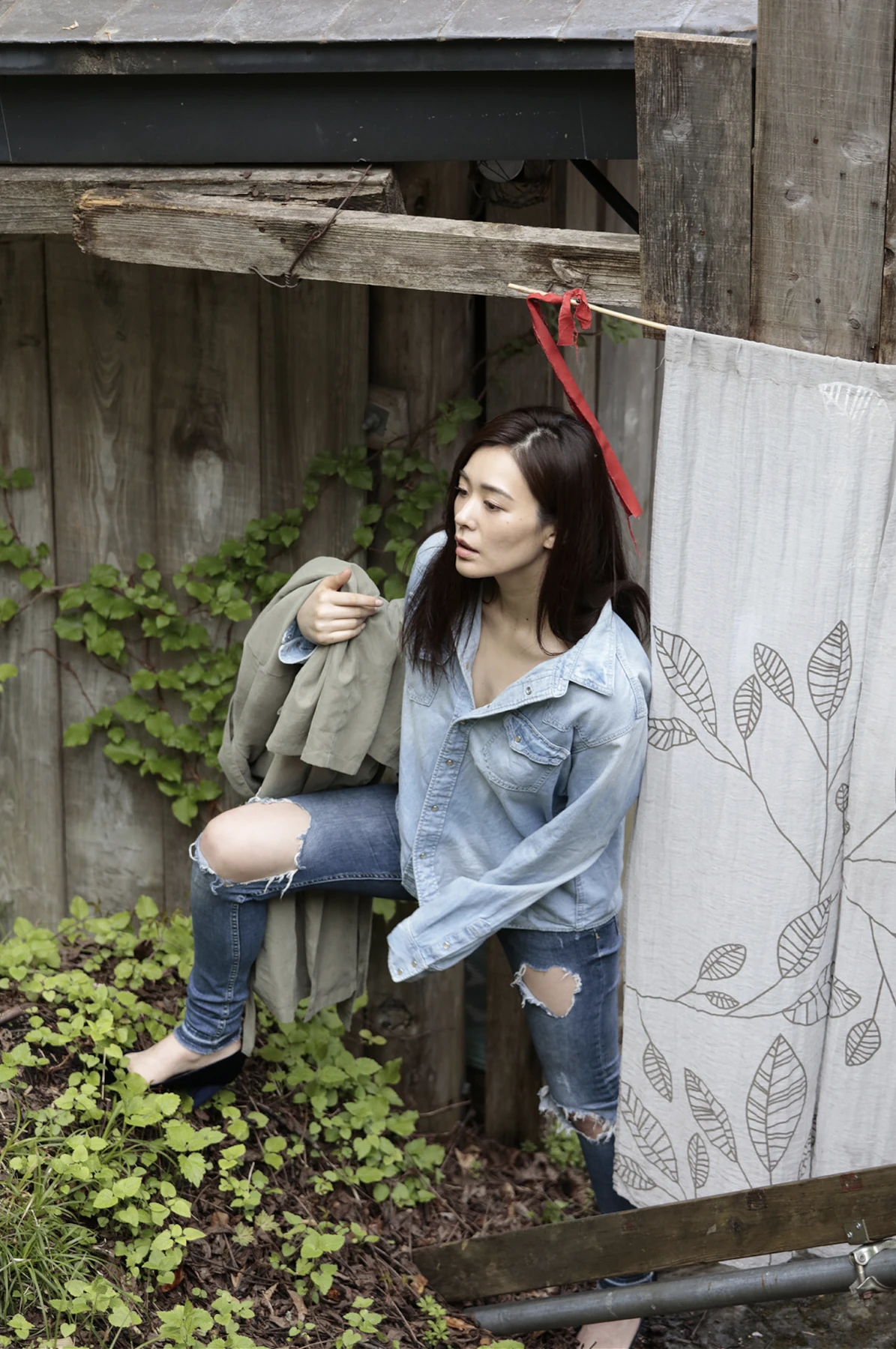 1770162406_975_Chiaki-Hiratsuka-平塚千瑛-写真集-「CHIAKI完全未発表版」-Set02.jpg 1770162406 975 Chiaki Hiratsuka 平塚千瑛 写真集 「CHIAKI完全未発表版」 Set02