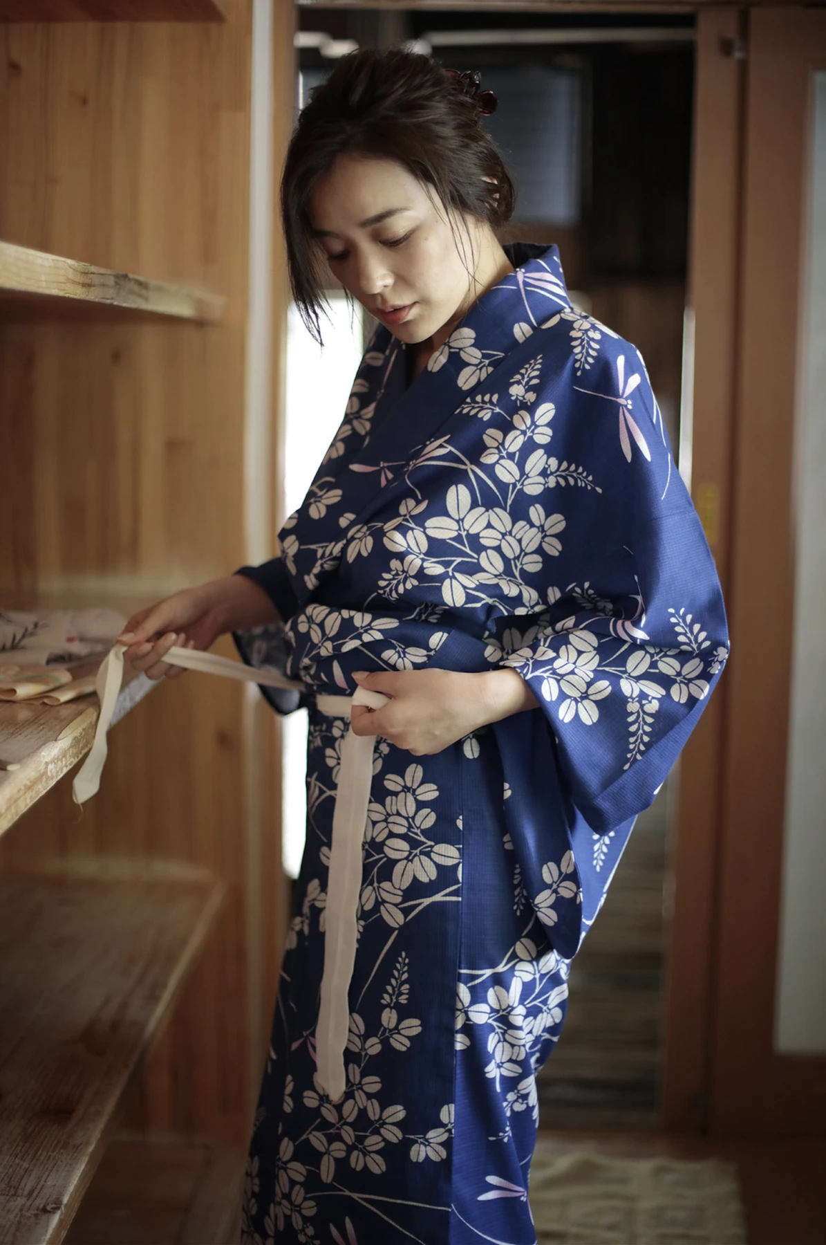 1770162411_892_Chiaki-Hiratsuka-平塚千瑛-写真集-「CHIAKI完全未発表版」-Set02.jpg 1770162411 892 Chiaki Hiratsuka 平塚千瑛 写真集 「CHIAKI完全未発表版」 Set02