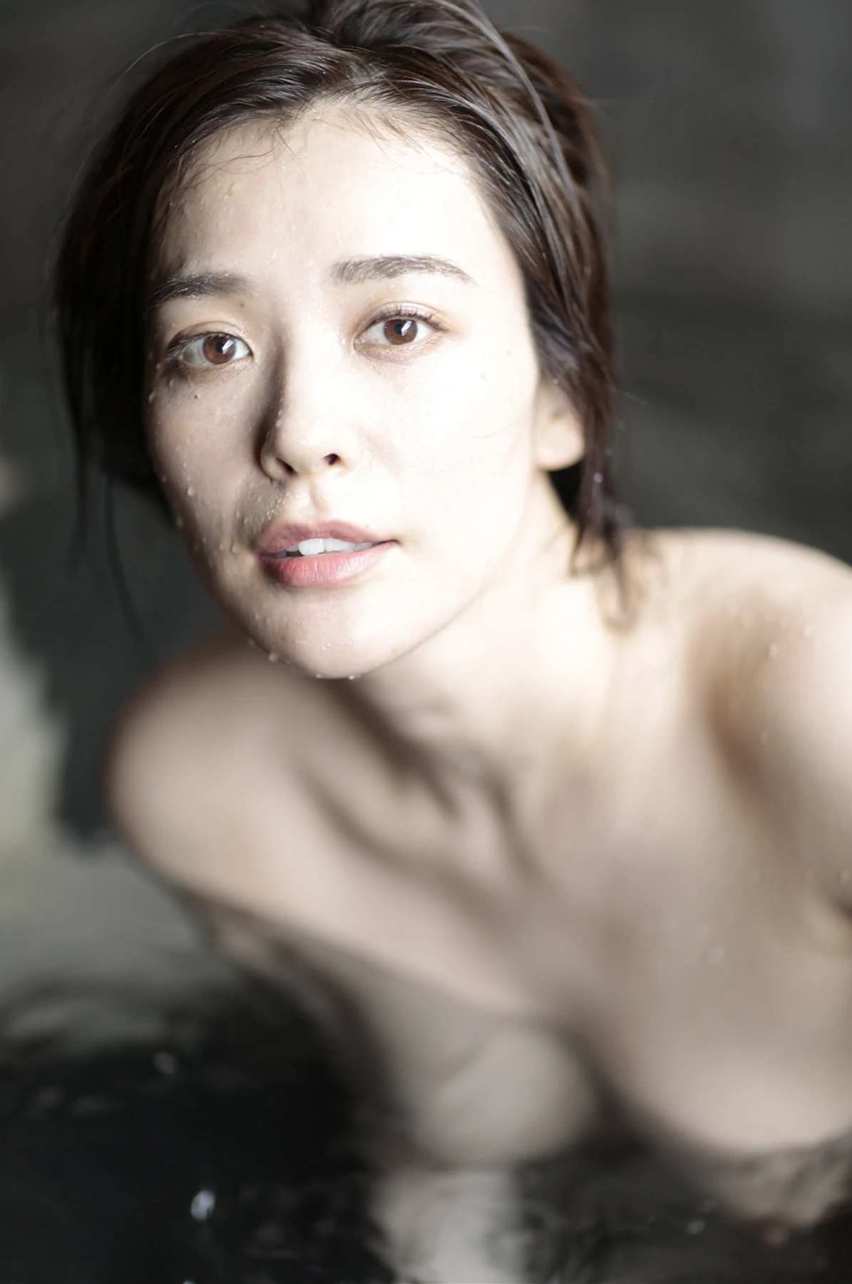 1770162452_260_Chiaki-Hiratsuka-平塚千瑛-写真集-「CHIAKI完全未発表版」-Set02.jpg 1770162452 260 Chiaki Hiratsuka 平塚千瑛 写真集 「CHIAKI完全未発表版」 Set02