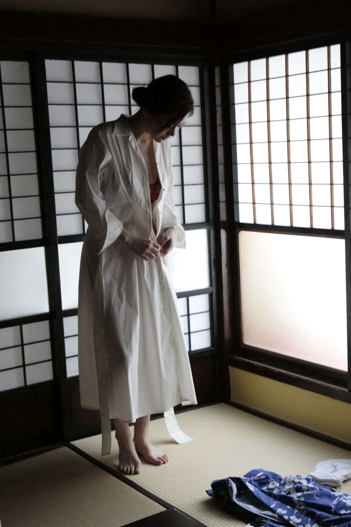 1770162466_846_Chiaki-Hiratsuka-平塚千瑛-写真集-「CHIAKI完全未発表版」-Set02.jpg 1770162466 846 Chiaki Hiratsuka 平塚千瑛 写真集 「CHIAKI完全未発表版」 Set02