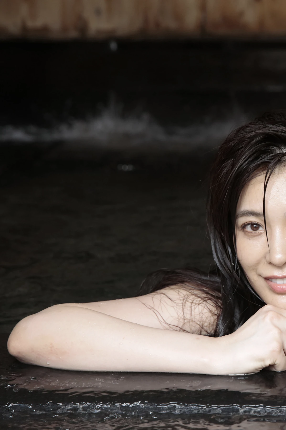 1770162487_108_Chiaki-Hiratsuka-平塚千瑛-写真集-「CHIAKI完全未発表版」-Set02.jpg 1770162487 108 Chiaki Hiratsuka 平塚千瑛 写真集 「CHIAKI完全未発表版」 Set02