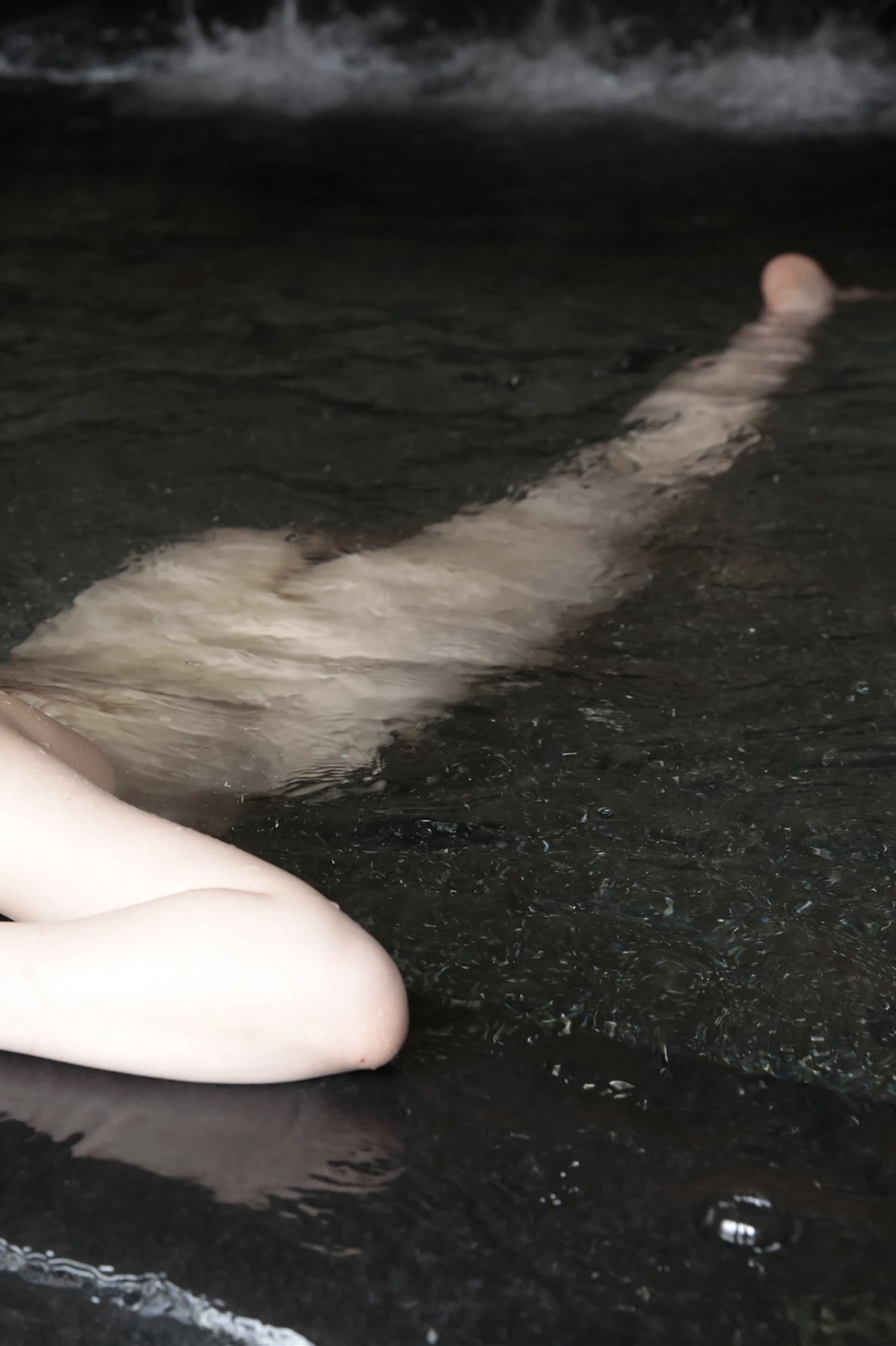 1770162509_911_Chiaki-Hiratsuka-平塚千瑛-写真集-「CHIAKI完全未発表版」-Set02.jpg 1770162509 911 Chiaki Hiratsuka 平塚千瑛 写真集 「CHIAKI完全未発表版」 Set02