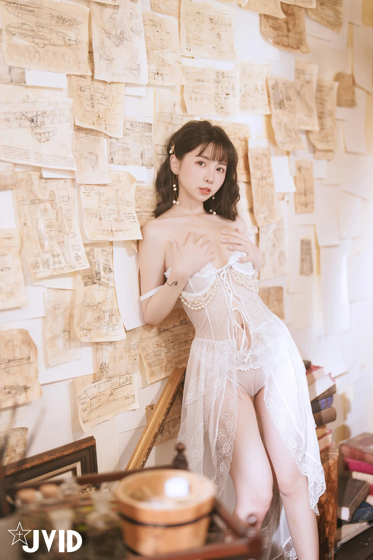 1771551841_304_JVID-月台尼Tiny-–-新尺度登場初嚐禁果解開情慾底線.jpg 1771551841 304 JVID 月台尼Tiny – 新尺度登場初嚐禁果解開情慾底線