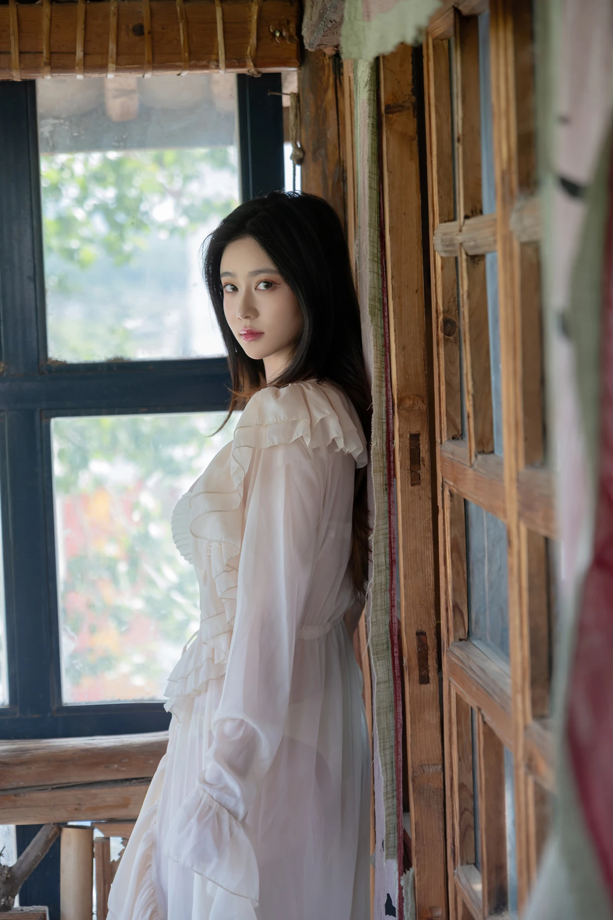 COS03Y014_20.webp.webp COS03Y014 20.webp