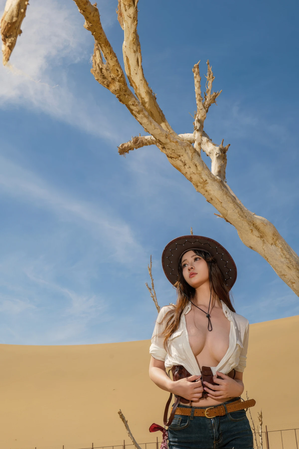 COS03Y021_47.webp.webp COS03Y021 47.webp