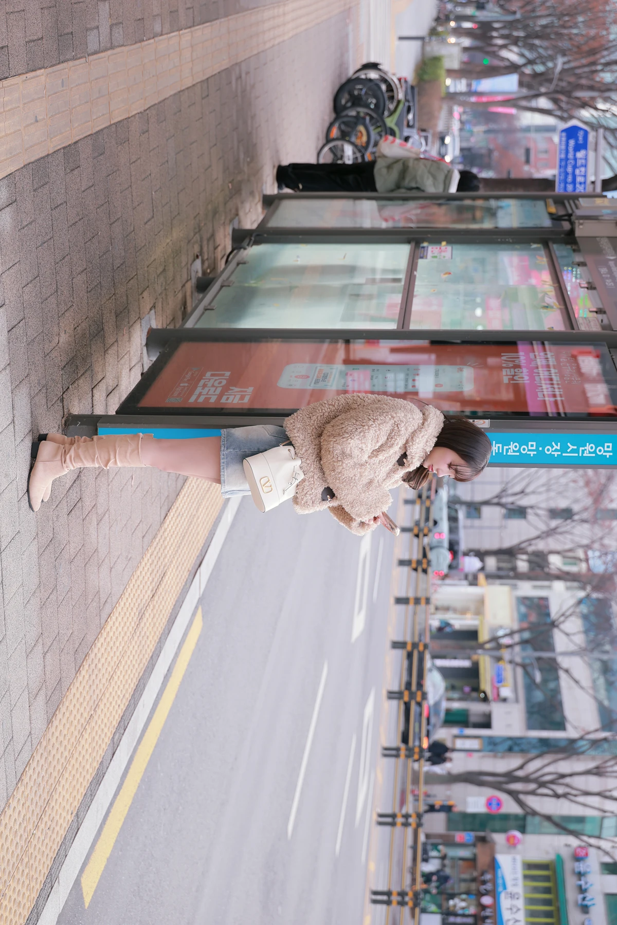 KOR03B003_1.webp.webp KOR03B003 1.webp