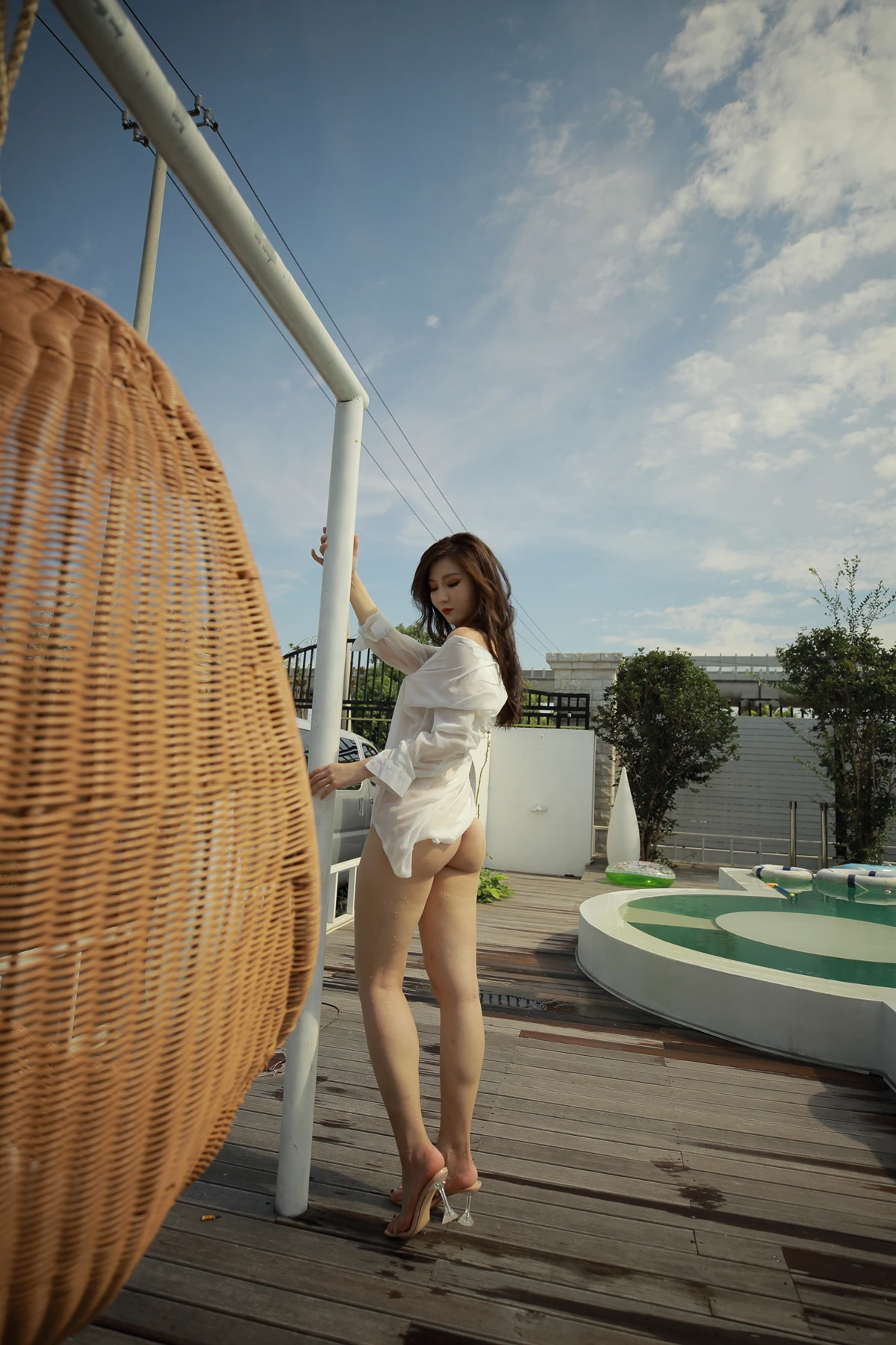 REN03L040_18.webp.webp REN03L040 18.webp