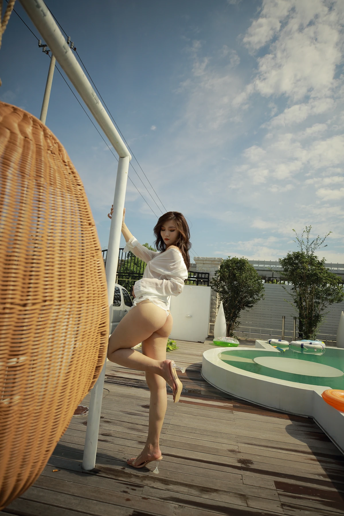 REN03L040_19.webp.webp REN03L040 19.webp