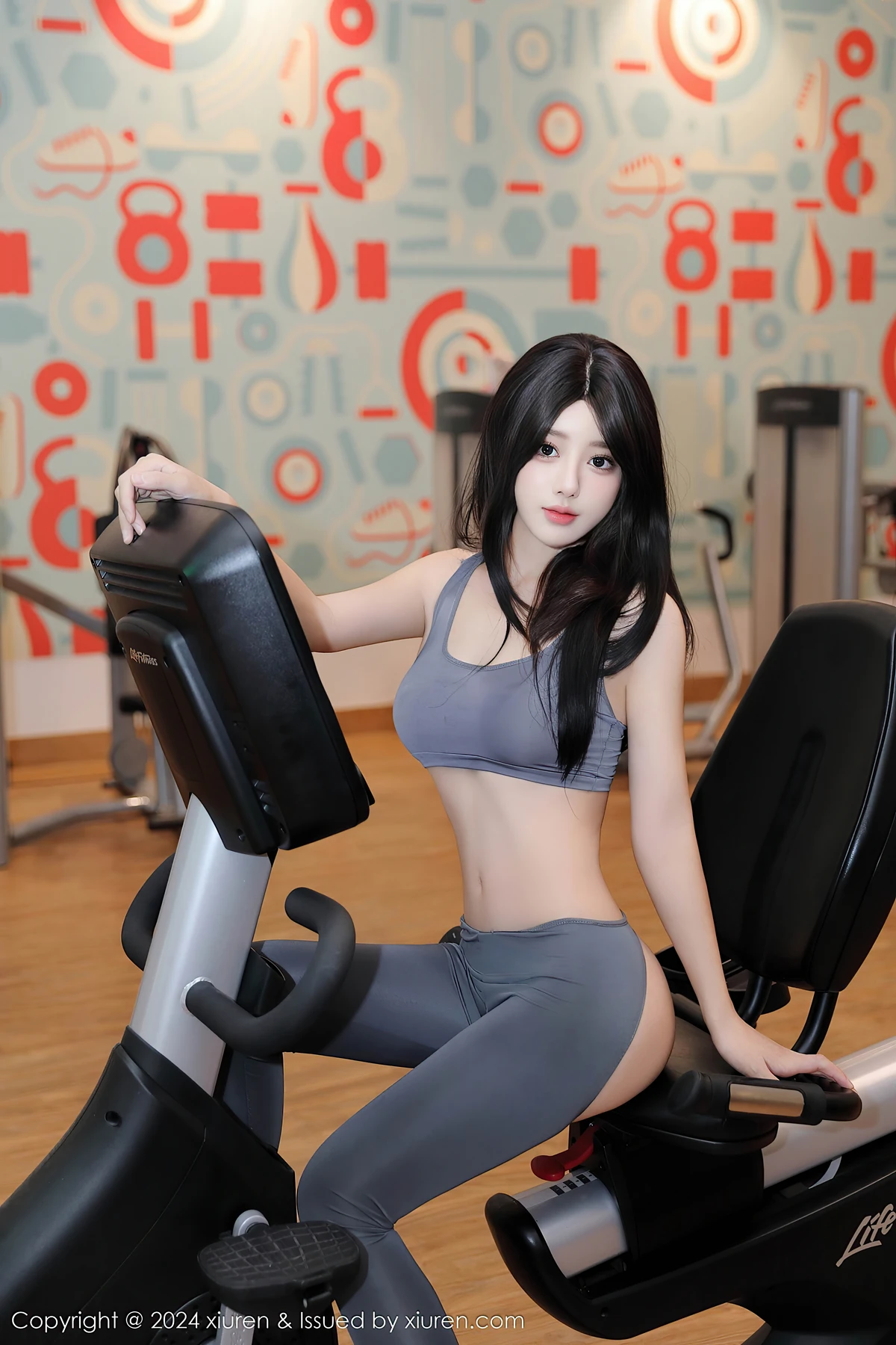 REN03O004_2.webp.webp REN03O004 2.webp