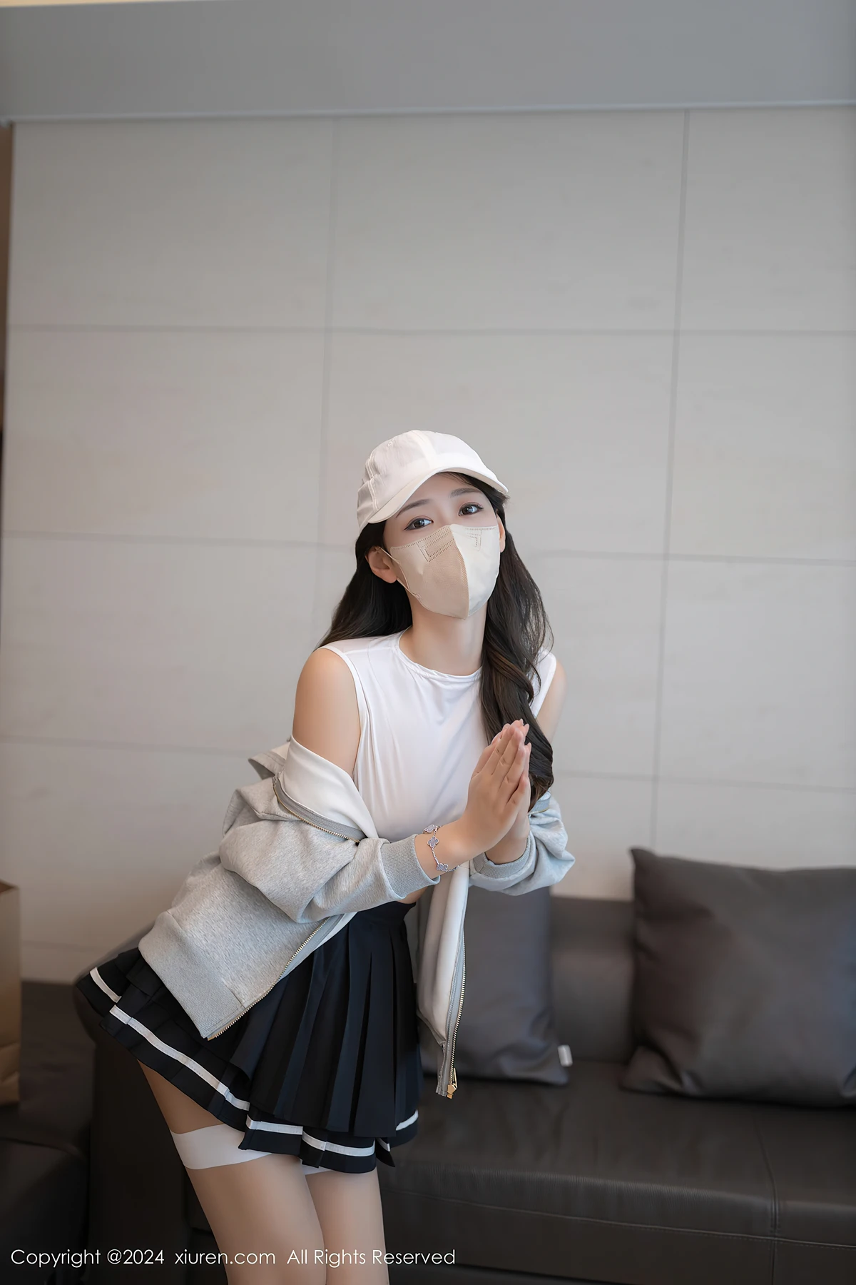 REN03O015_11.webp.webp REN03O015 11.webp