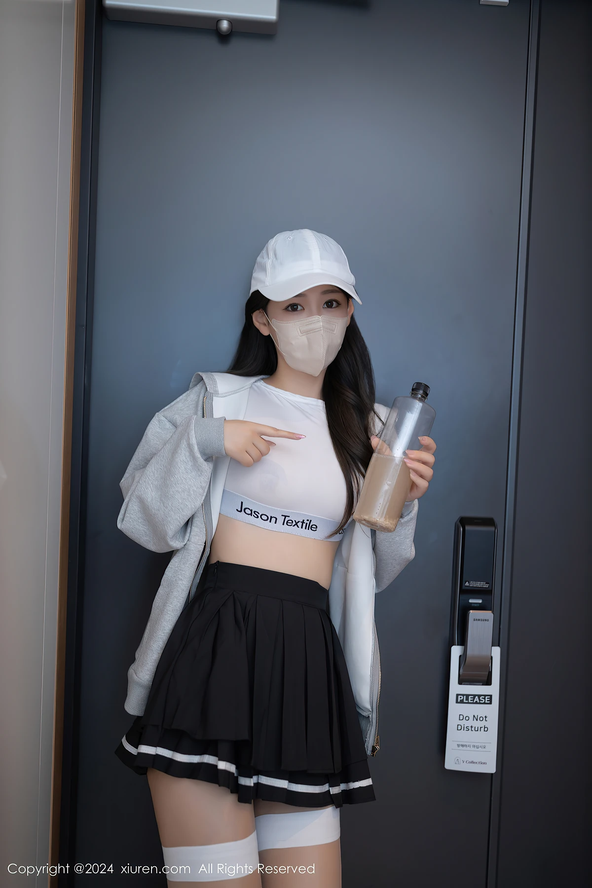 REN03O015_5.webp.webp REN03O015 5.webp