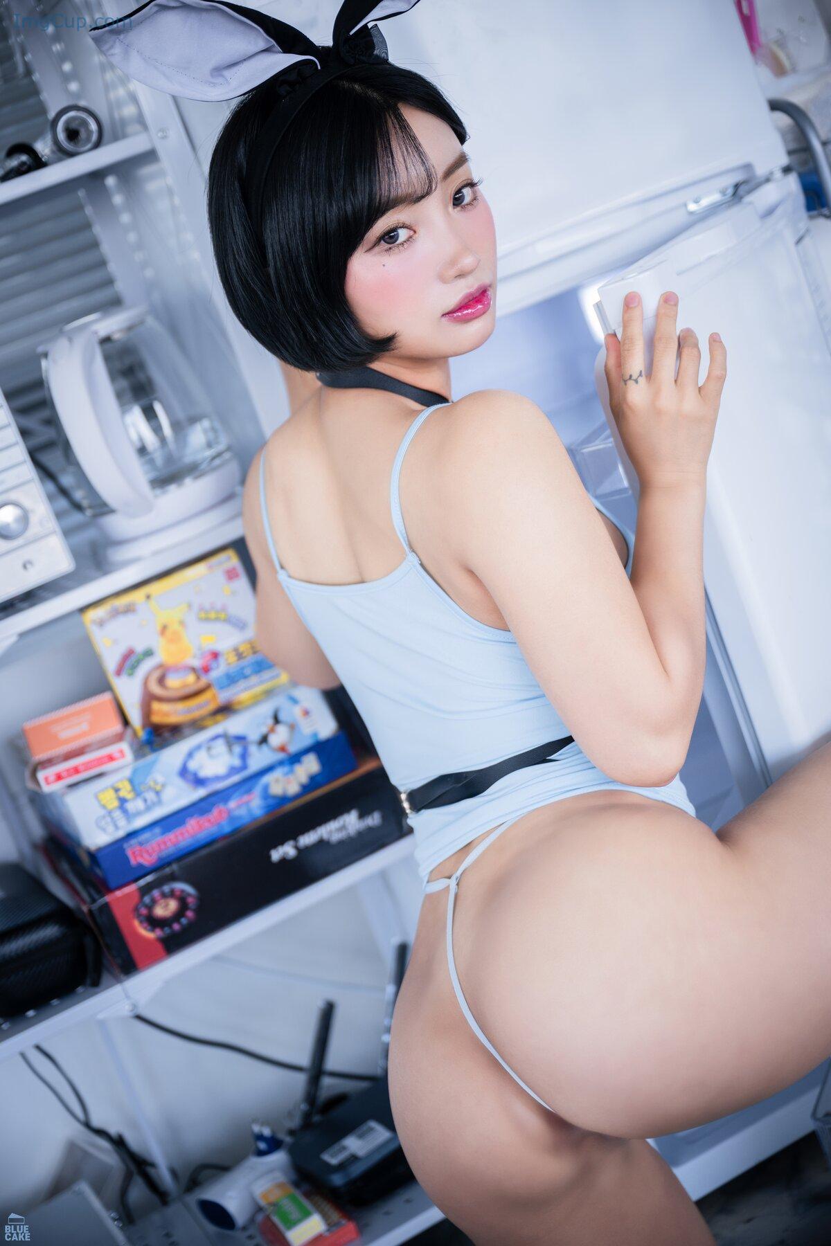 1775772031_798_BLUECAKE-Booty-Queen-–-Rabbit-Sky-RED.jpg 1775772031 798 BLUECAKE Booty Queen – Rabbit Sky RED