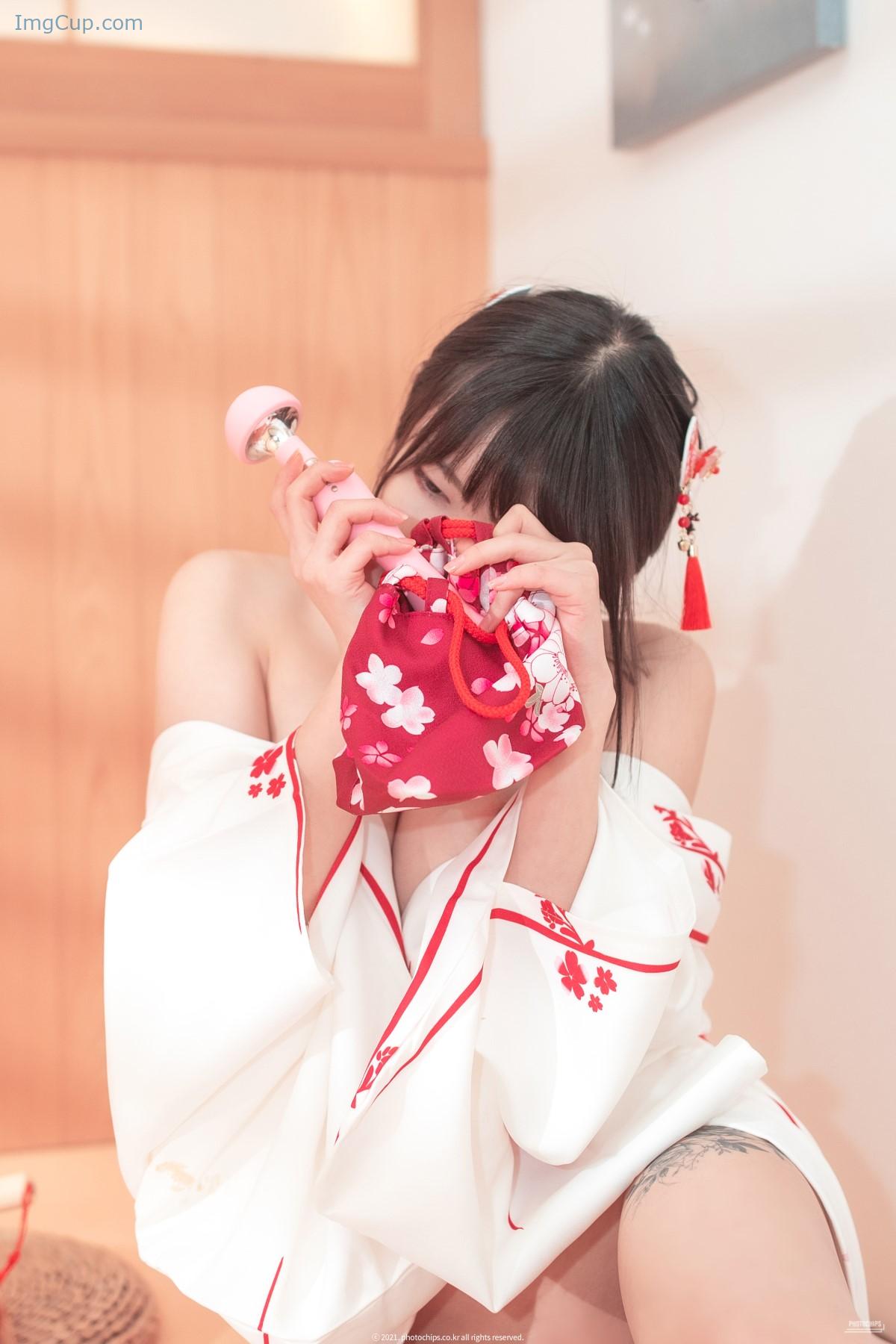 1775774230_671_PhotoChips-Vol113-No7-Aram-아람.jpg 1775774230 671 PhotoChips Vol113 No7 Aram 아람