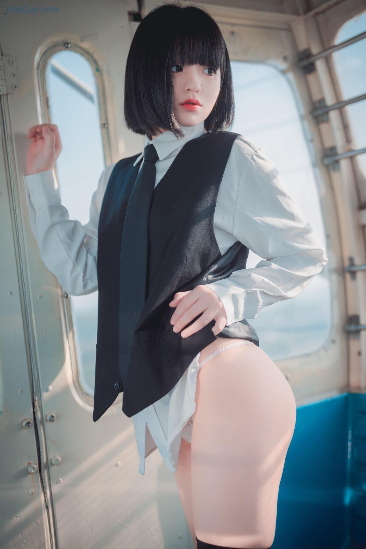1775801168_747_DJAWA-Jeong-Jenny-정제니-–-Theme-Park-Girl-B.jpg 1775801168 747 DJAWA Jeong Jenny 정제니 – Theme Park Girl B