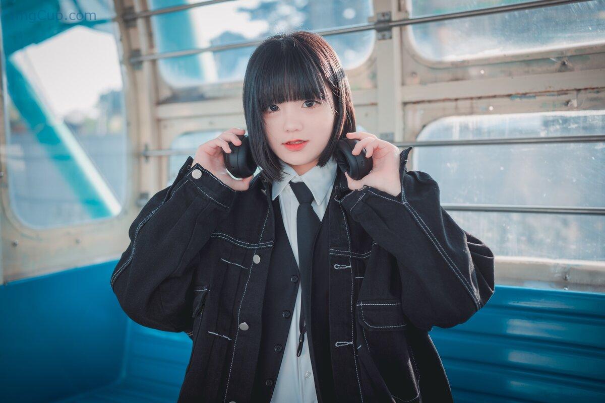 1775801254_277_DJAWA-Jeong-Jenny-정제니-–-Theme-Park-Girl-B.jpg 1775801254 277 DJAWA Jeong Jenny 정제니 – Theme Park Girl B
