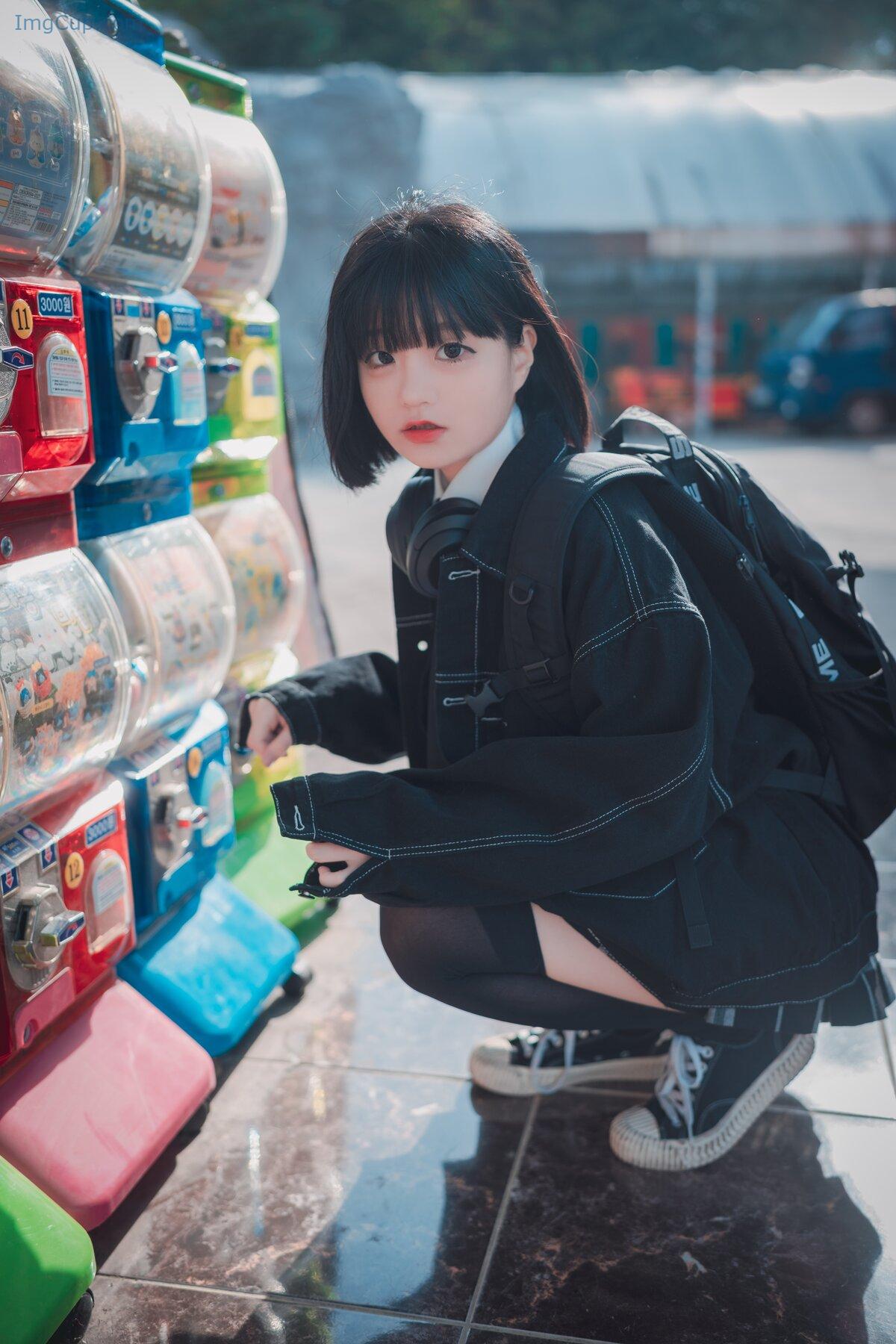 1775804811_164_DJAWA-Jeong-Jenny-정제니-–-Theme-Park-Girl-A.jpg 1775804811 164 DJAWA Jeong Jenny 정제니 – Theme Park Girl A