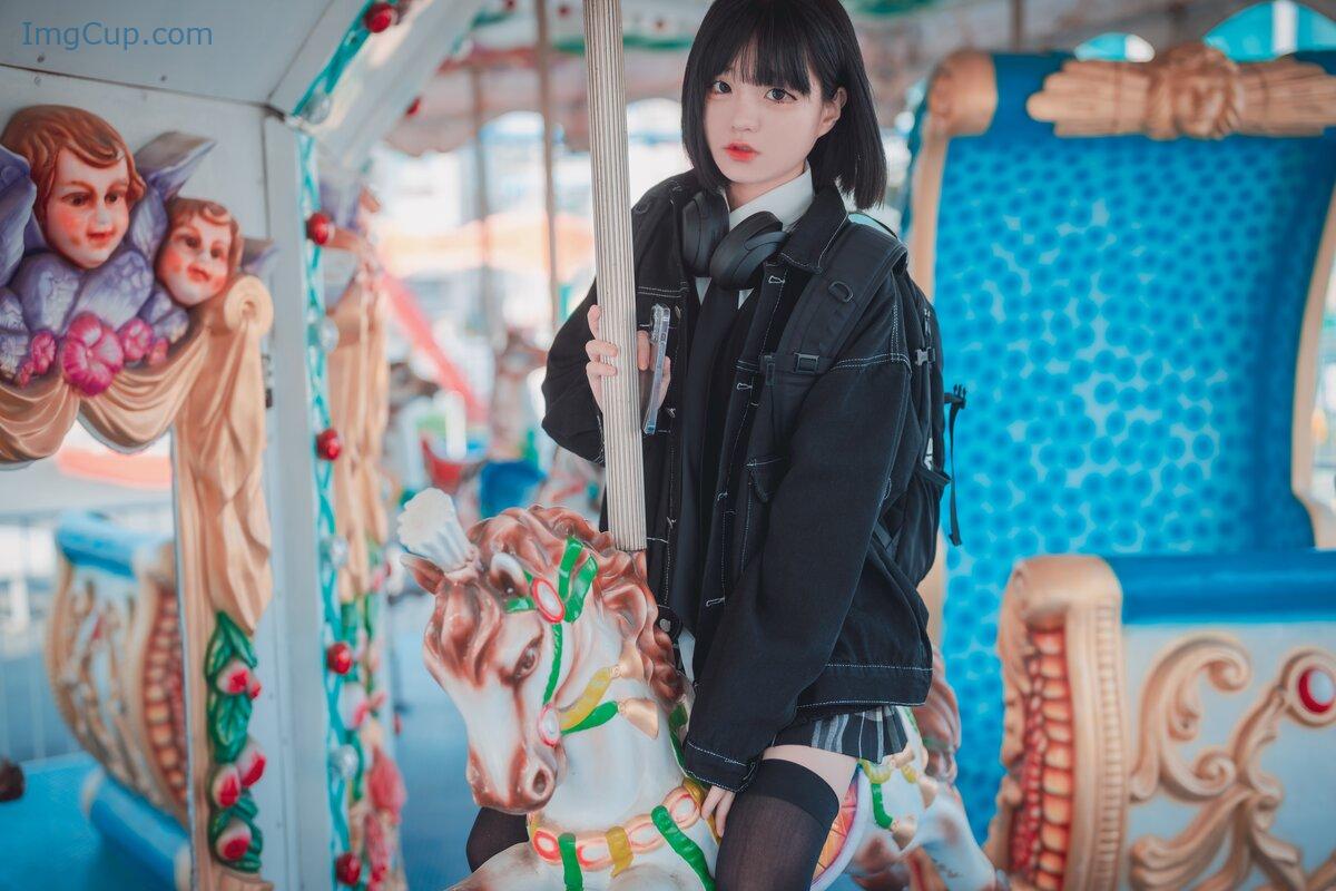 1775804839_841_DJAWA-Jeong-Jenny-정제니-–-Theme-Park-Girl-A.jpg 1775804839 841 DJAWA Jeong Jenny 정제니 – Theme Park Girl A